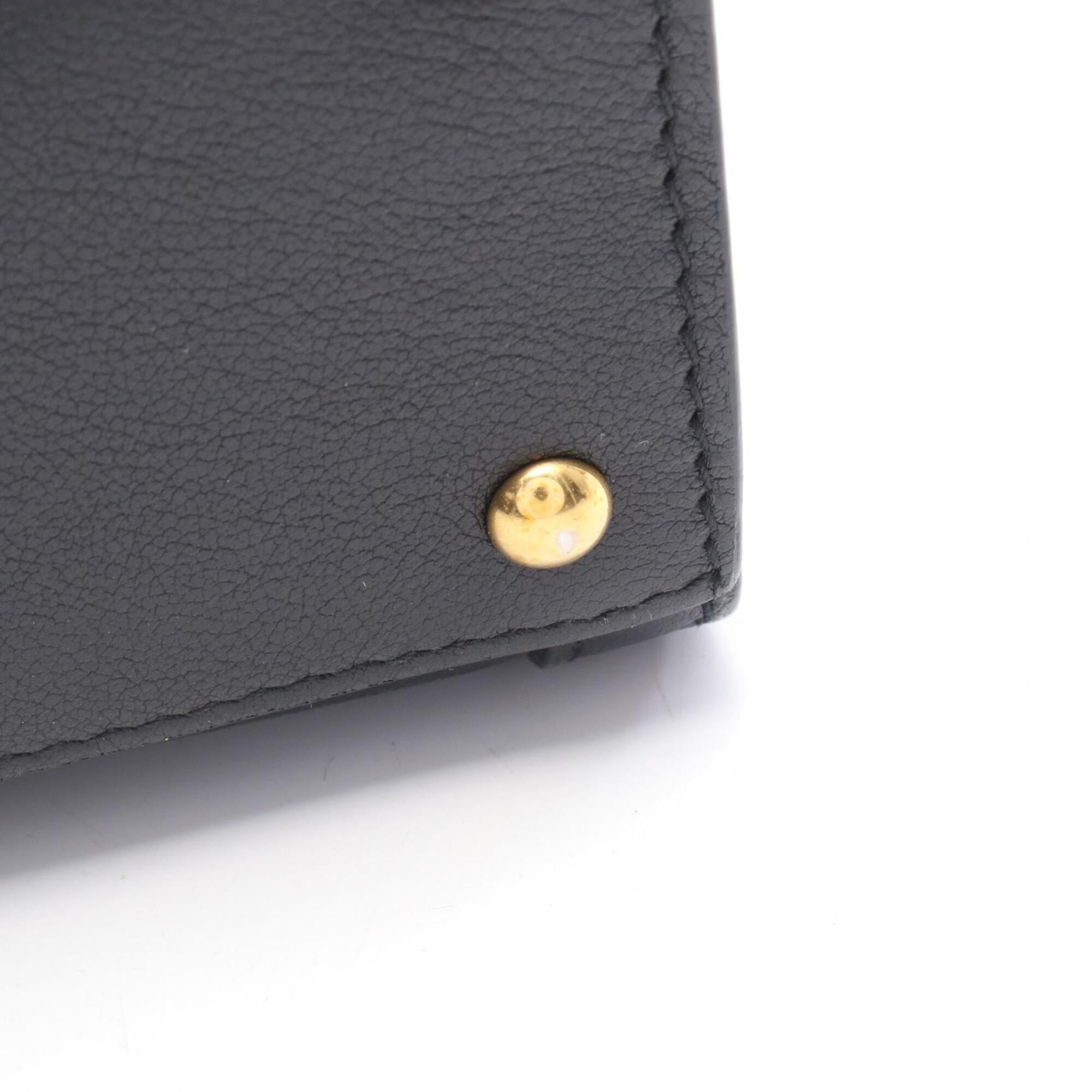 Gucci Black Leather Handbag (Pre-Owned)