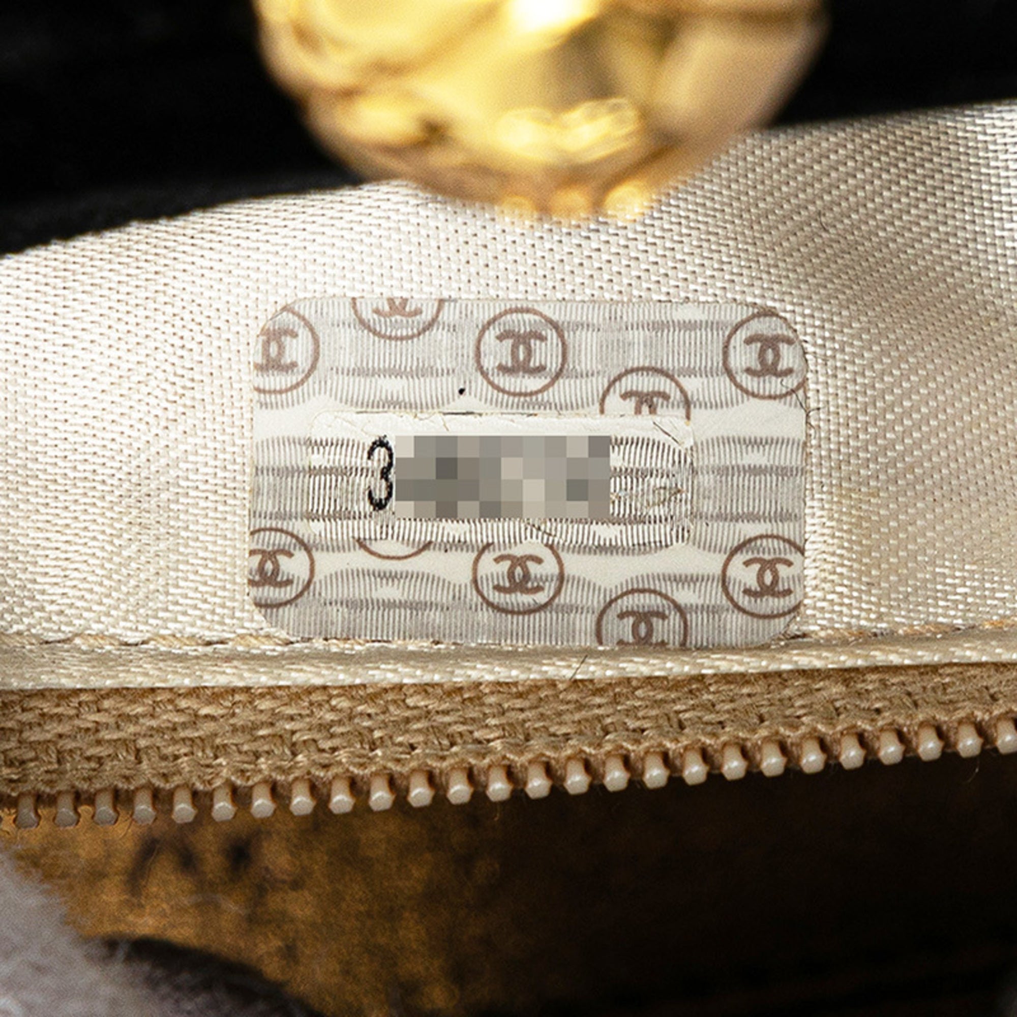 Chanel Black Handbag (Pre-Owned)