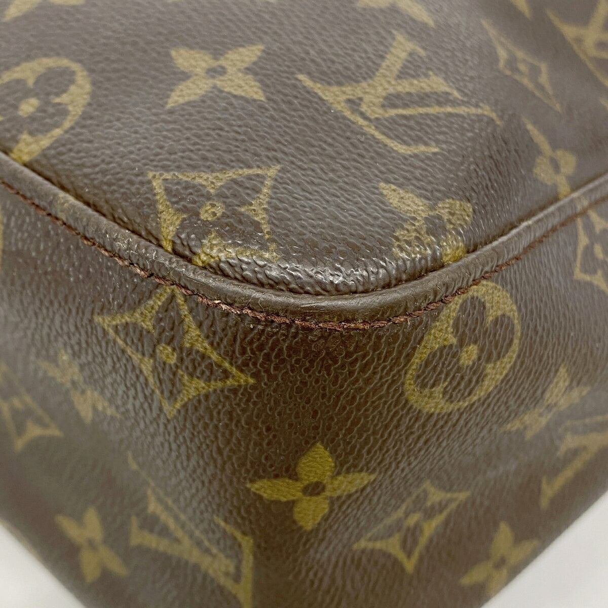 Louis Vuitton Brown Shoulder Bag (Pre-Owned)