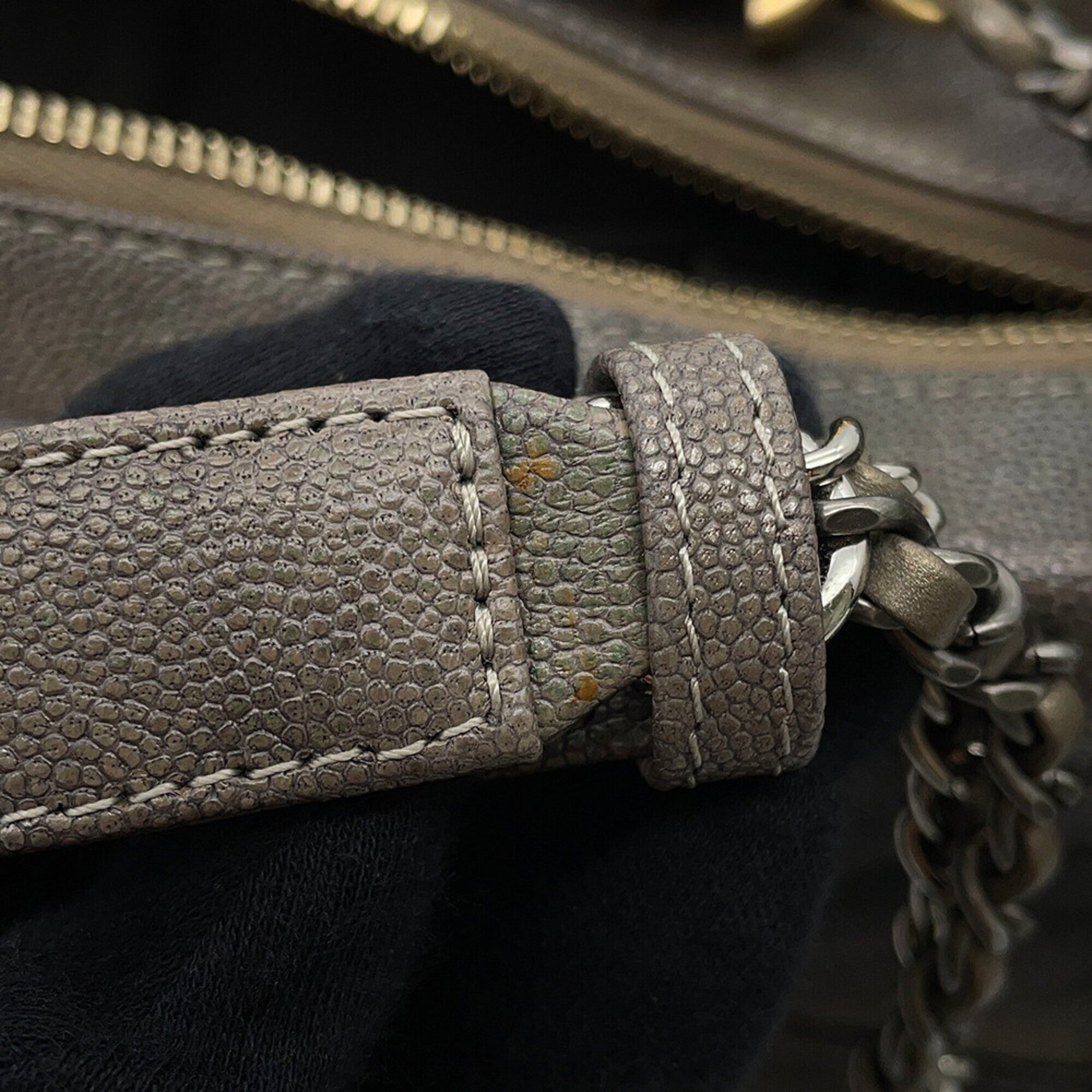 Chanel Gray Grained Calfskin Handbag Shoulder Bag (Pre-Owned)