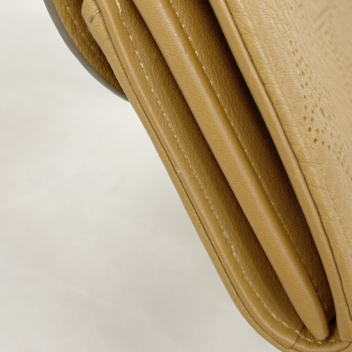 Louis Vuitton Caramel Long Wallet (Bi-Fold) (Pre-Owned)