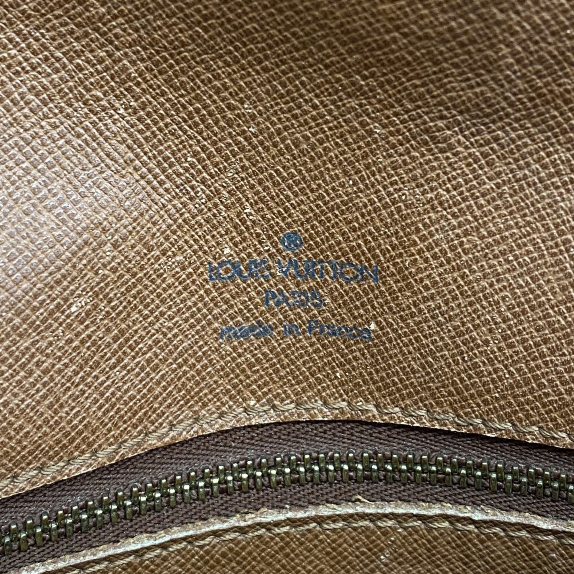 Louis Vuitton Brown Shoulder Bag (Pre-Owned)