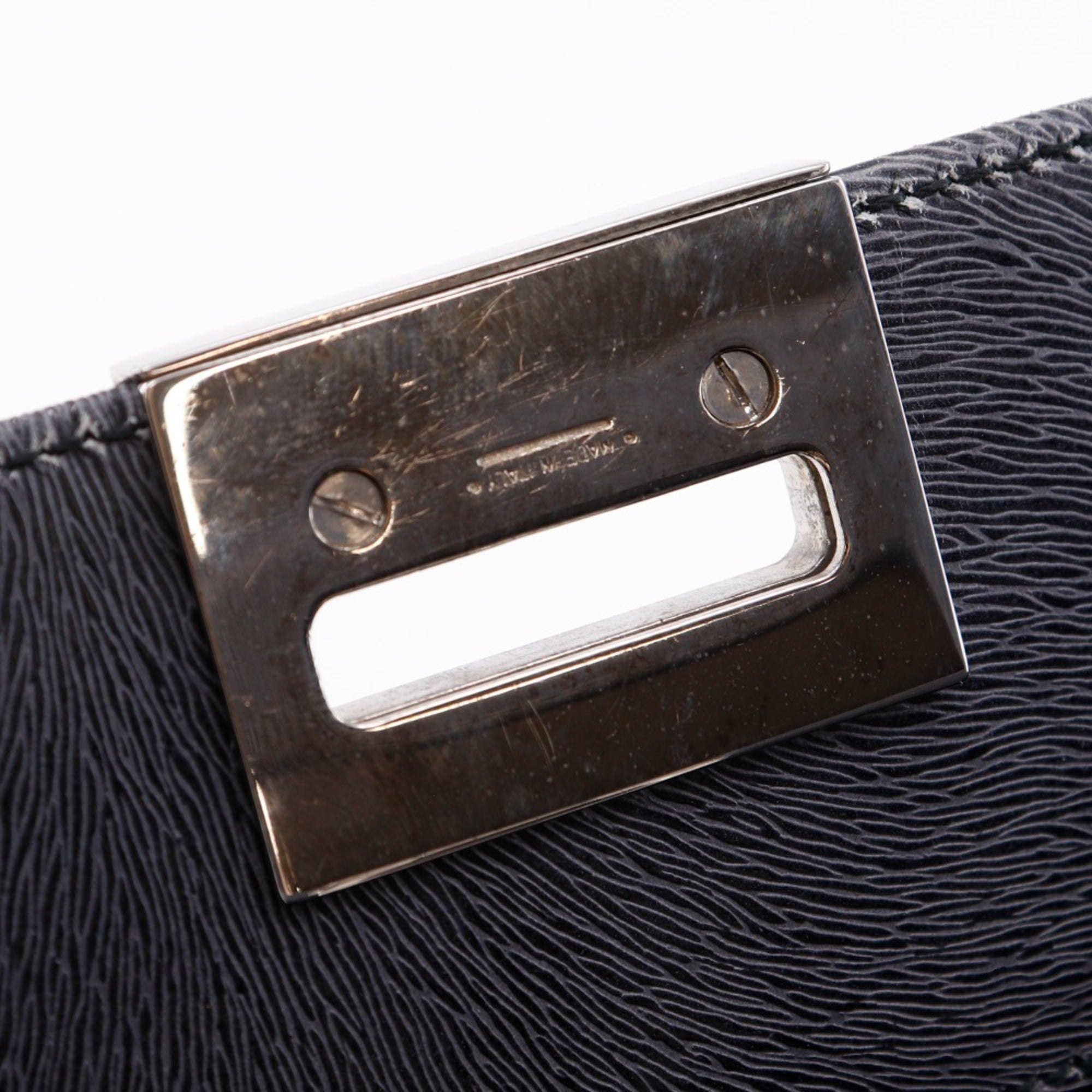 Salvatore Ferragamo Gray Leather Handbag (Pre-Owned)