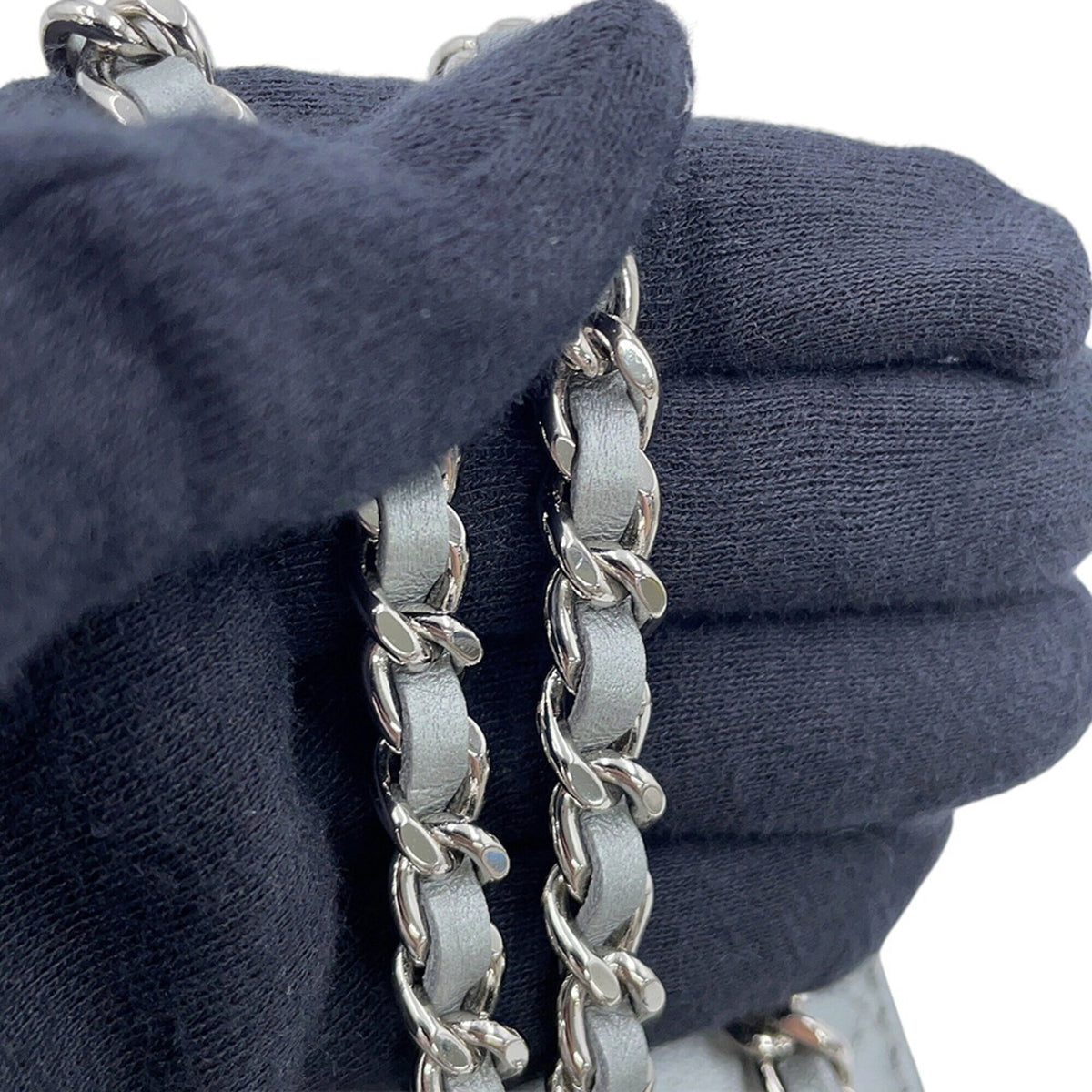 Chanel Matelasse Silver Leather Handbag Shoulder Bag (Pre-Owned)