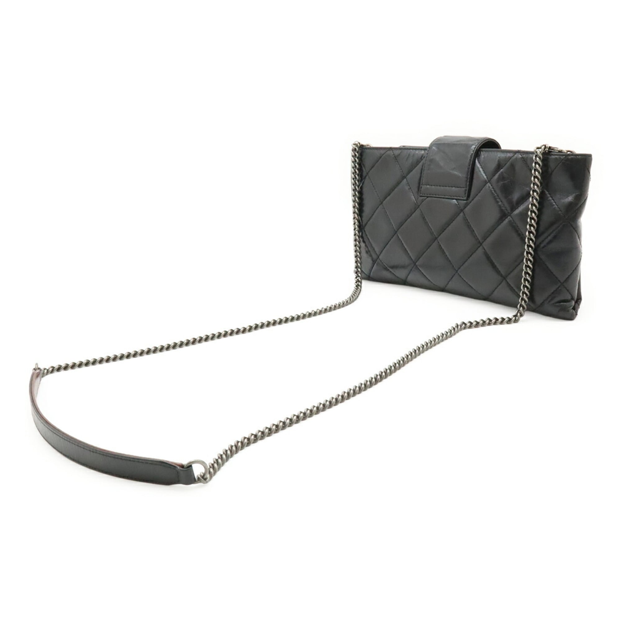 Chanel Black Leather Shoulder Bag (Pre-Owned)