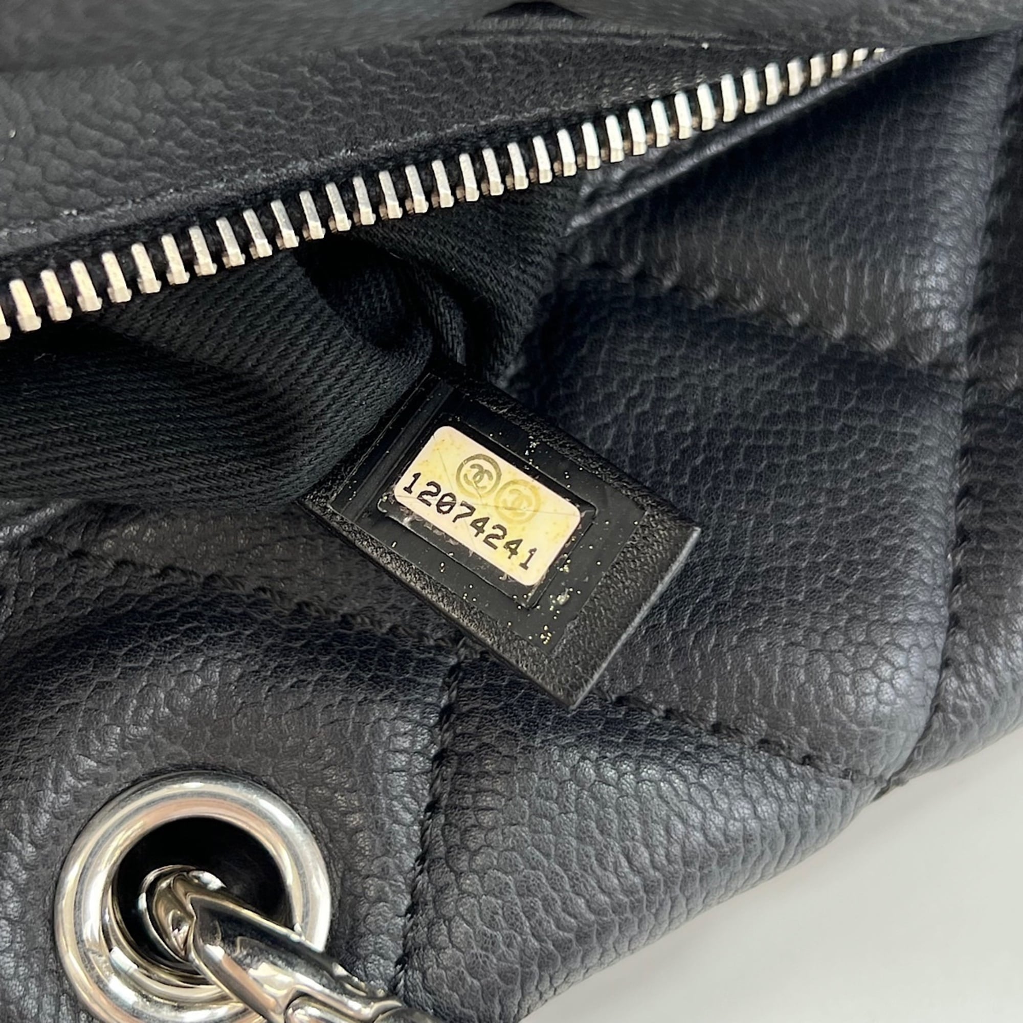 Chanel Matelasse Black Handbag (Pre-Owned)