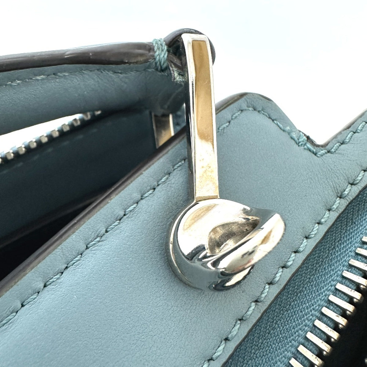 Fendi Blue Leather Handbag (Pre-Owned)
