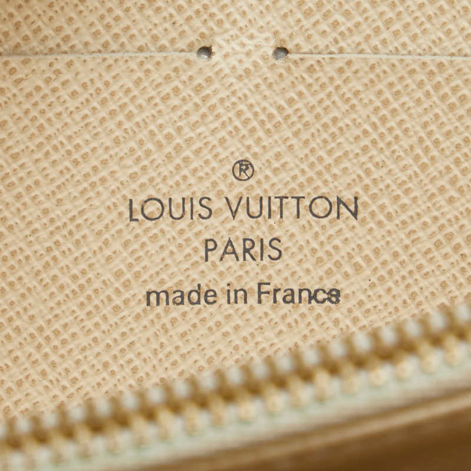 Louis Vuitton White Damier Azur Long Wallet (Bi-Fold) (Pre-Owned)