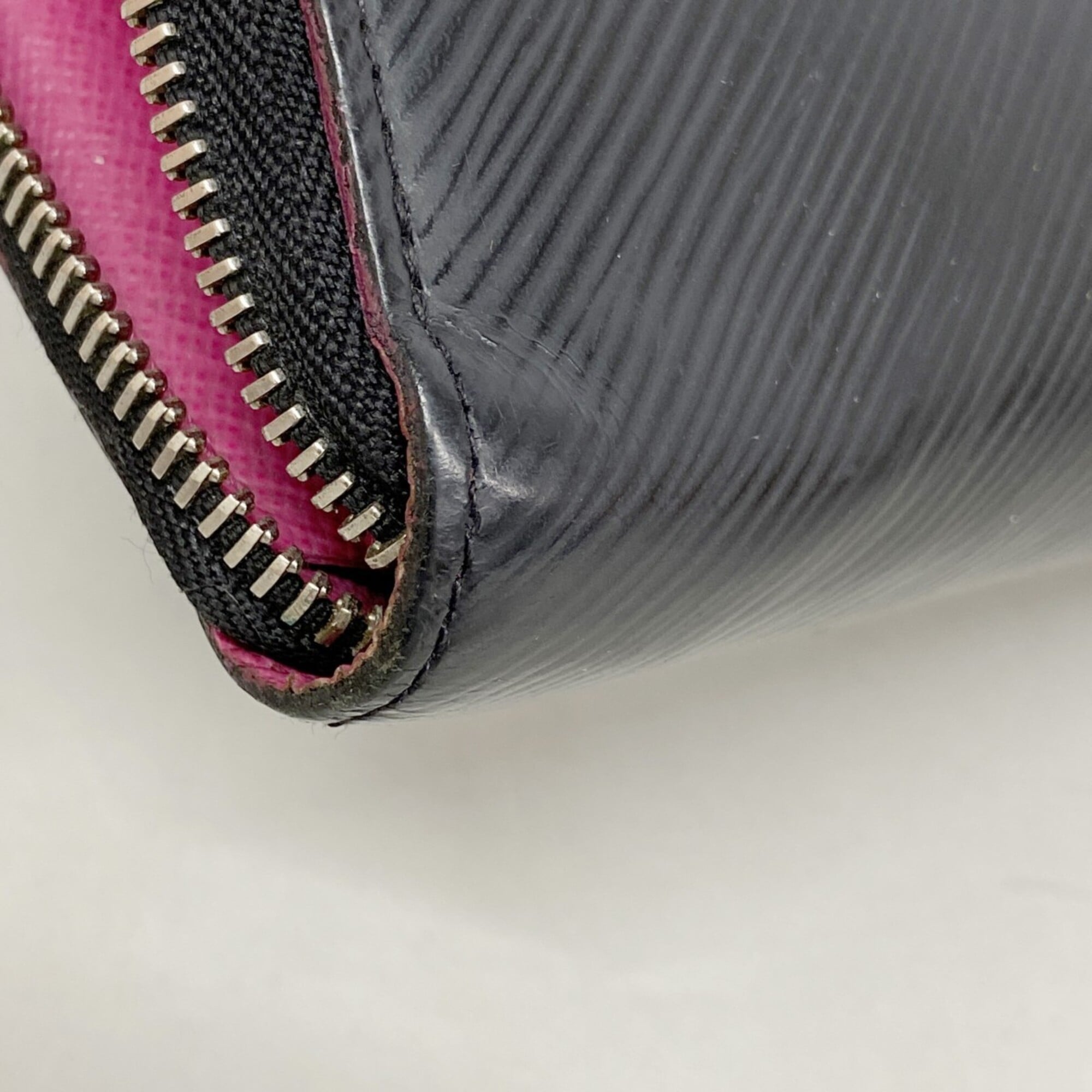 Louis Vuitton Hot Pink Noir Long Wallet (Bi-Fold) (Pre-Owned)
