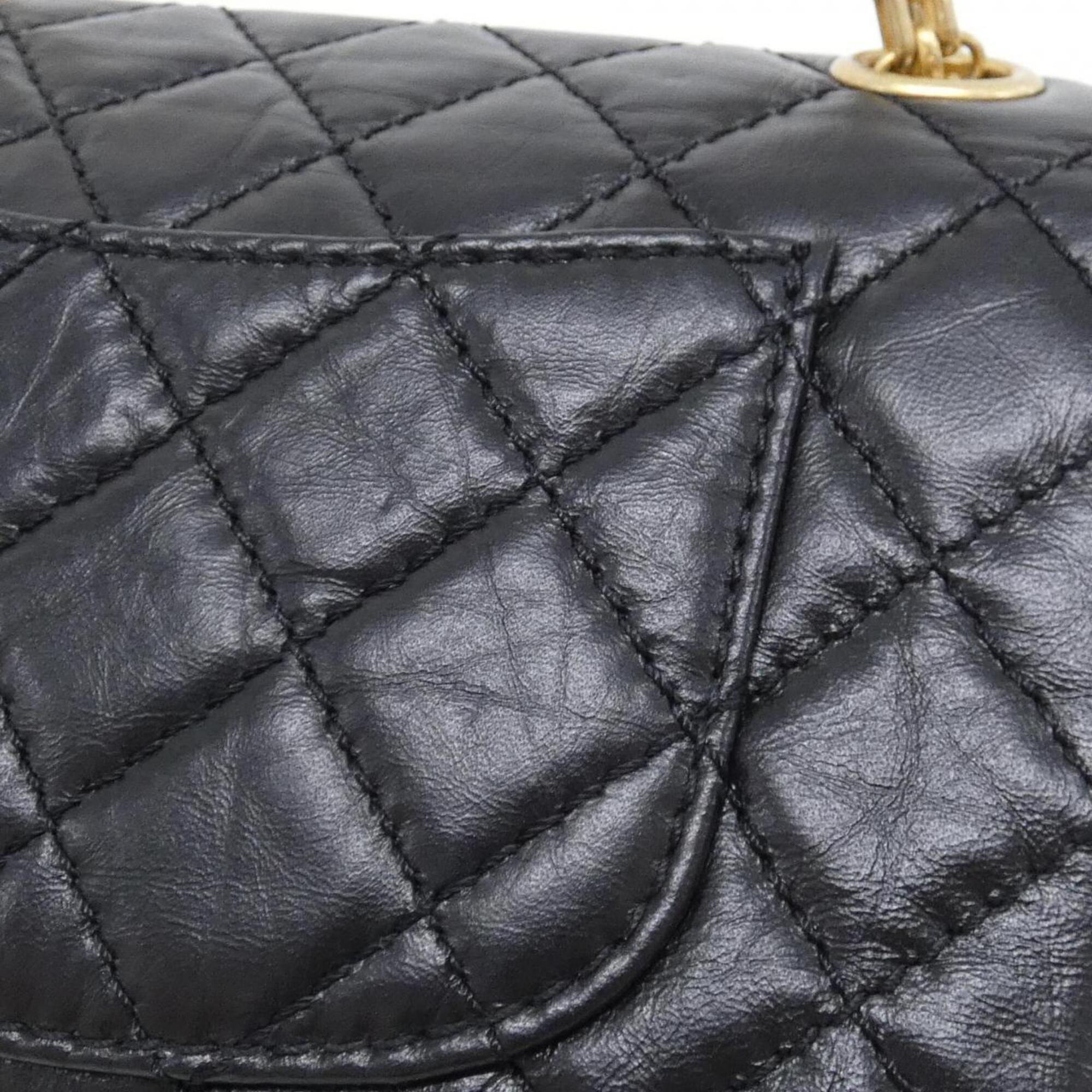 Chanel Black Leather Shoulder Bag (Pre-Owned)