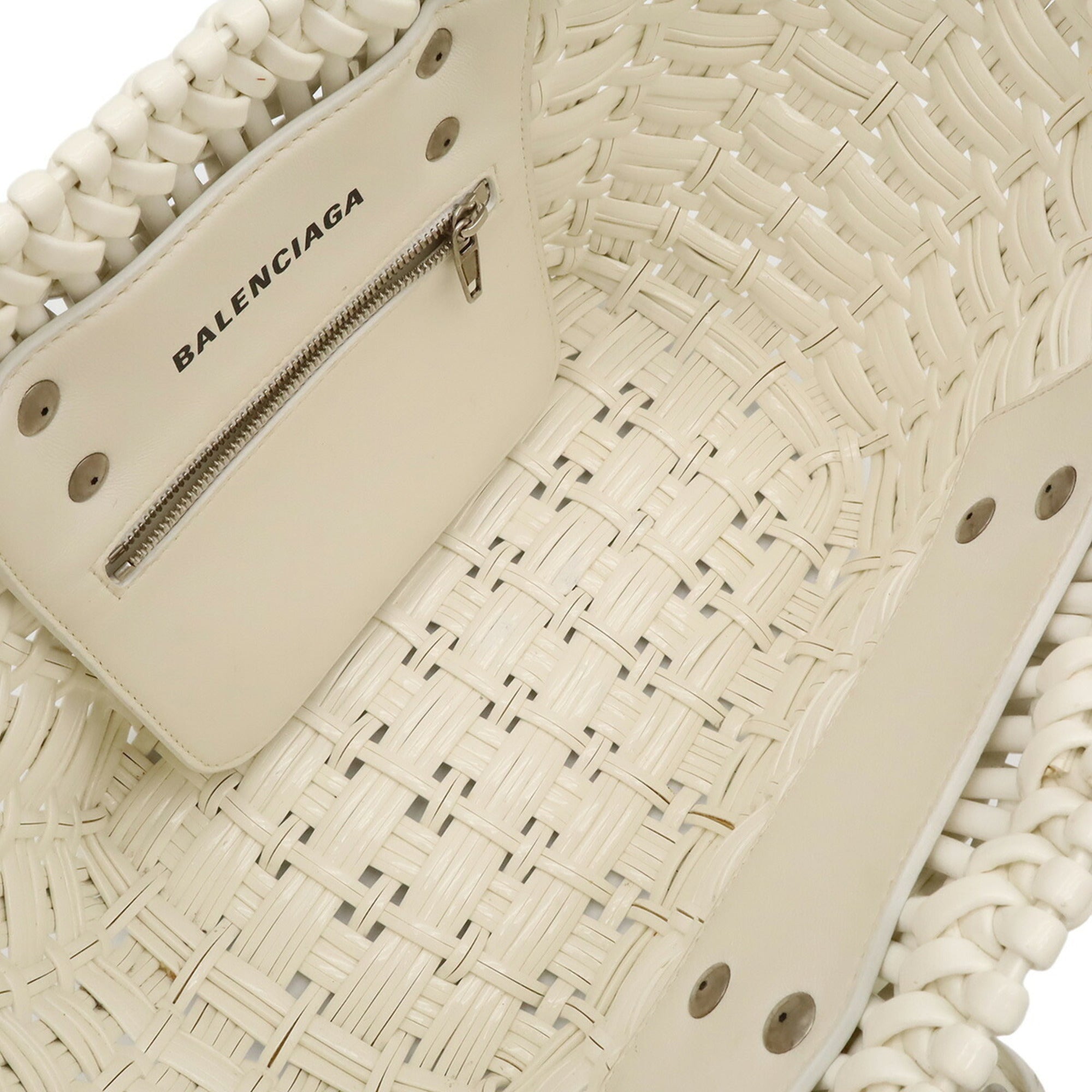 Balenciaga White Straw Basket Handbag Shoulder Bag (Pre-Owned)