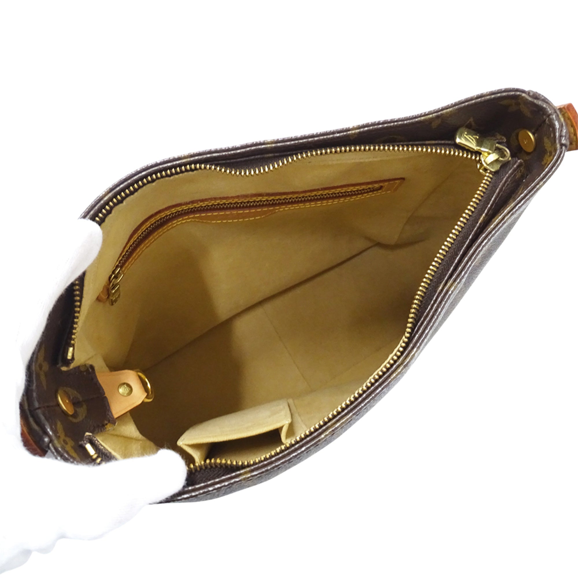 Louis Vuitton Monogram Monogram Canvas Shoulder Bag (Pre-Owned)