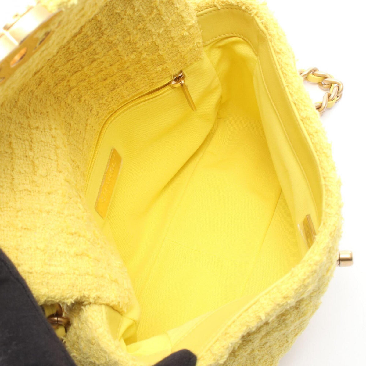 Chanel Yellow Fabric Handbag Shoulder Bag (Pre-Owned)