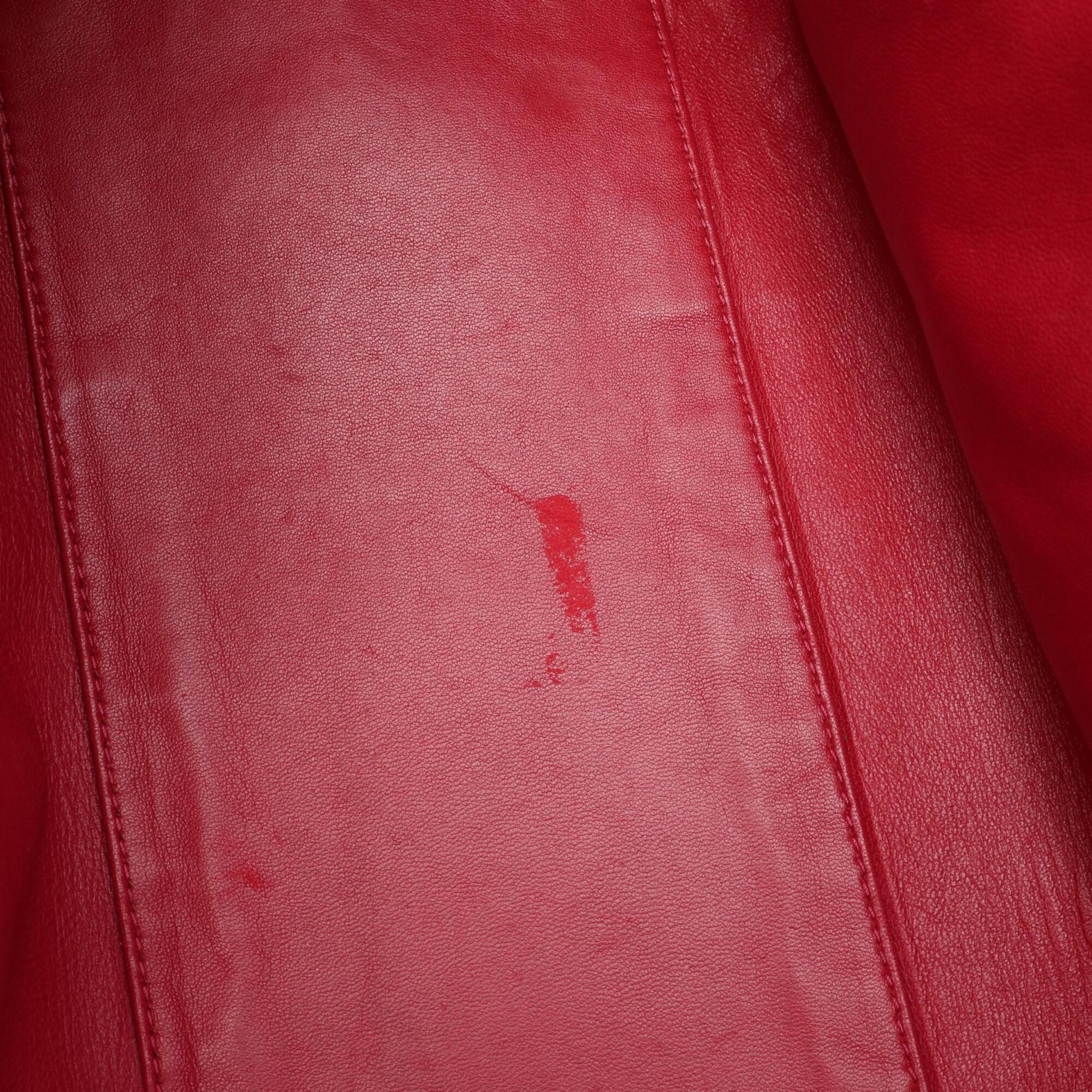 Loewe Red Color Leather Handbag (Pre-Owned)