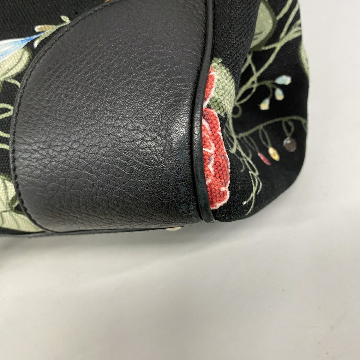 Gucci Black Multi-Color Canvas Tote Bag (Pre-Owned)