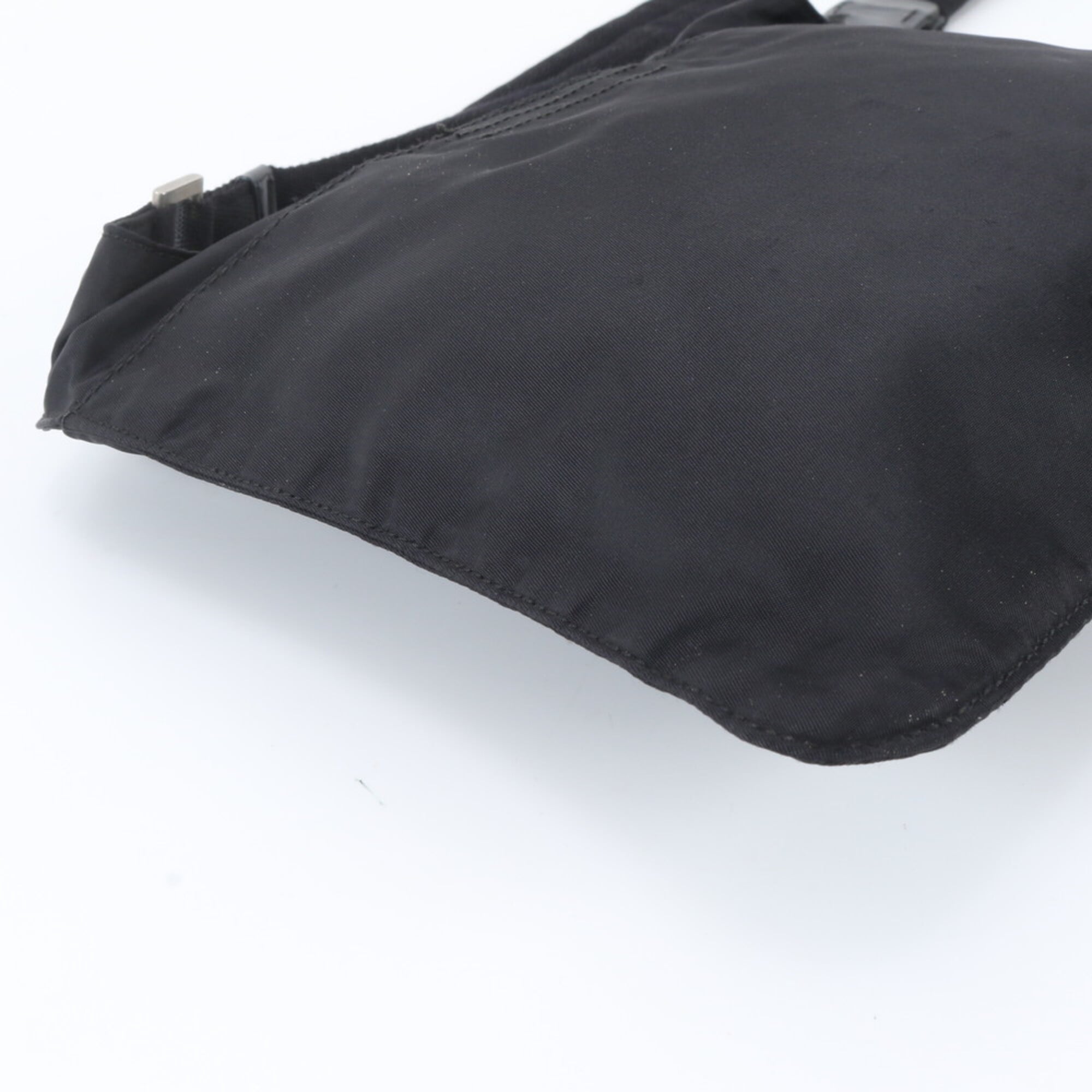 Prada Black Nylon Leather Shoulder Bag (Pre-Owned)