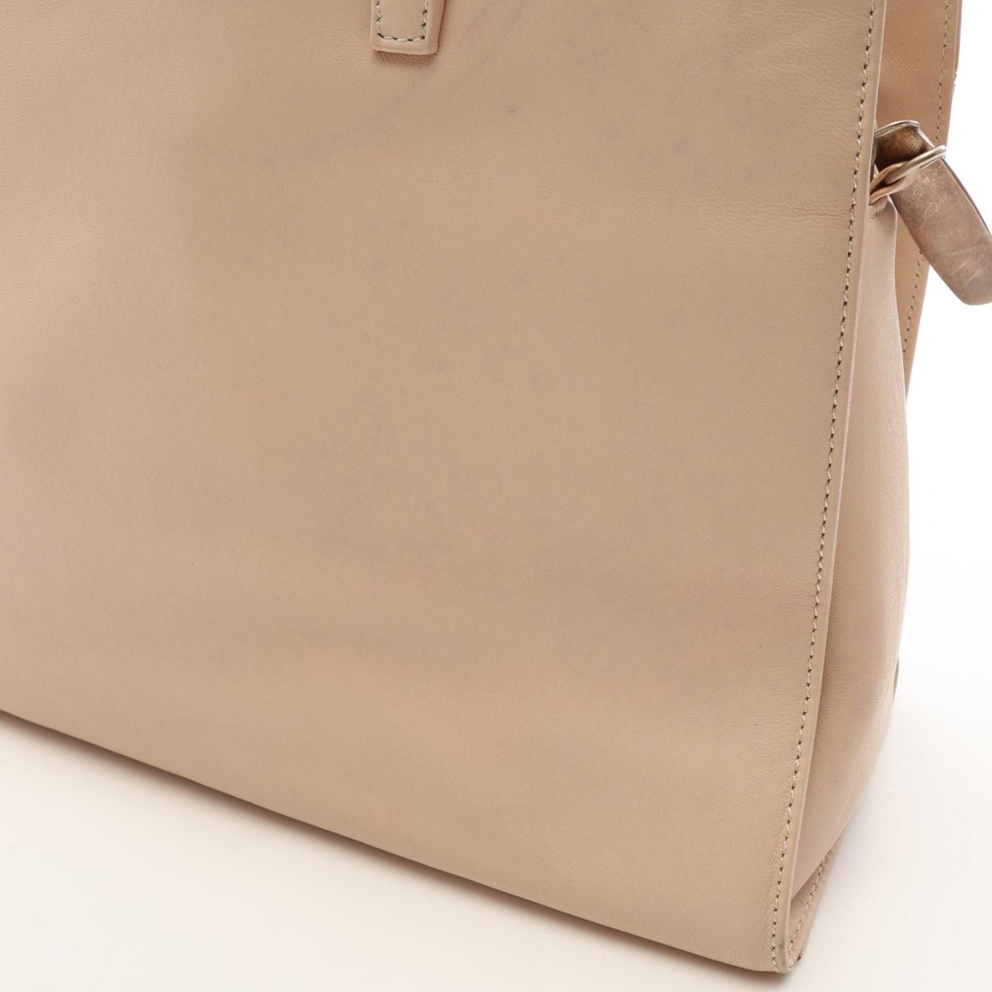 Loewe Beige Leather Handbag (Pre-Owned)