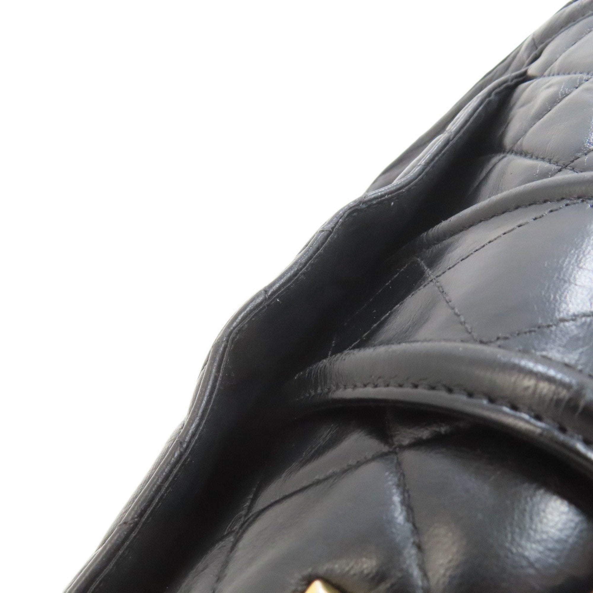 Chanel Black Leather Shoulder Bag (Pre-Owned)