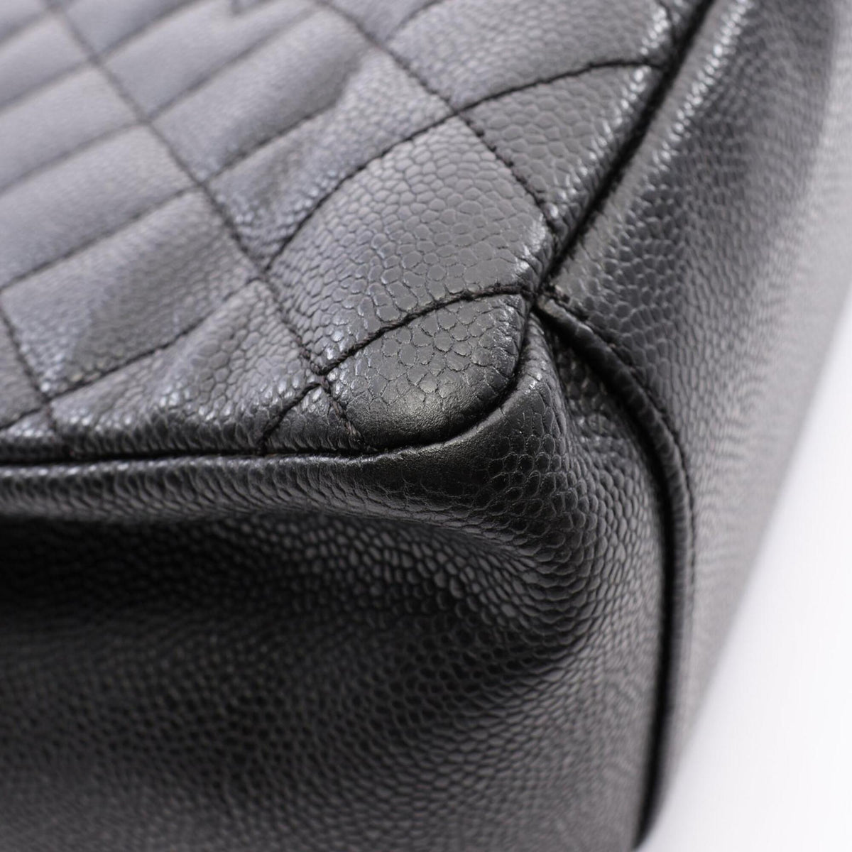 Chanel Black Grained Calfskin Handbag Tote Bag (Pre-Owned)