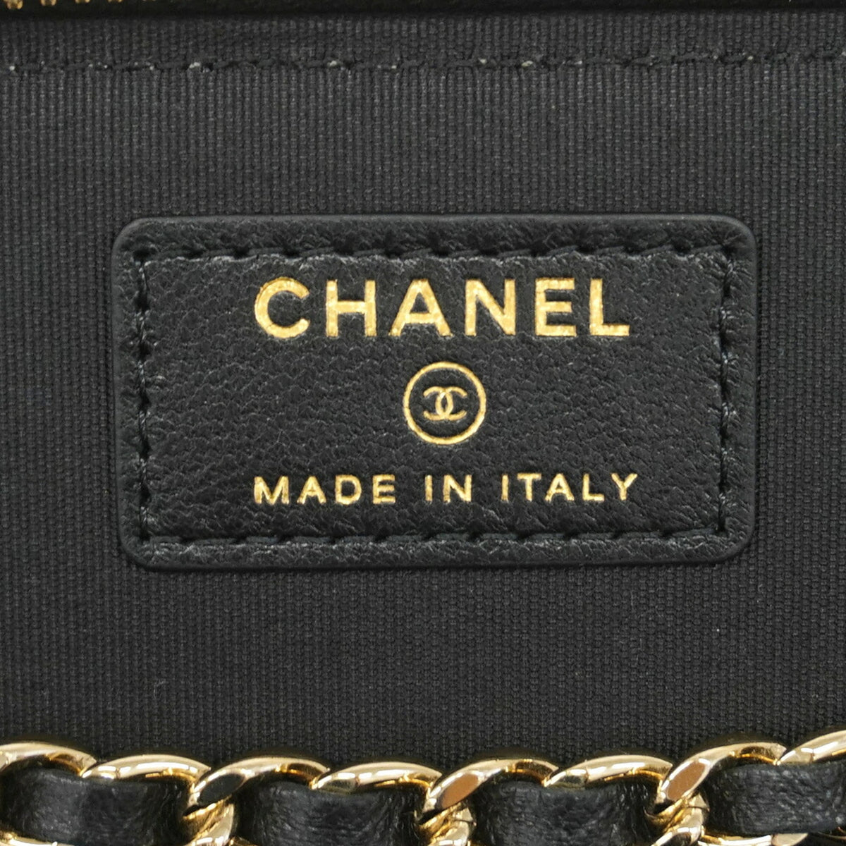 Chanel Beige Black Raffia Vanity Bag (Pre-Owned)