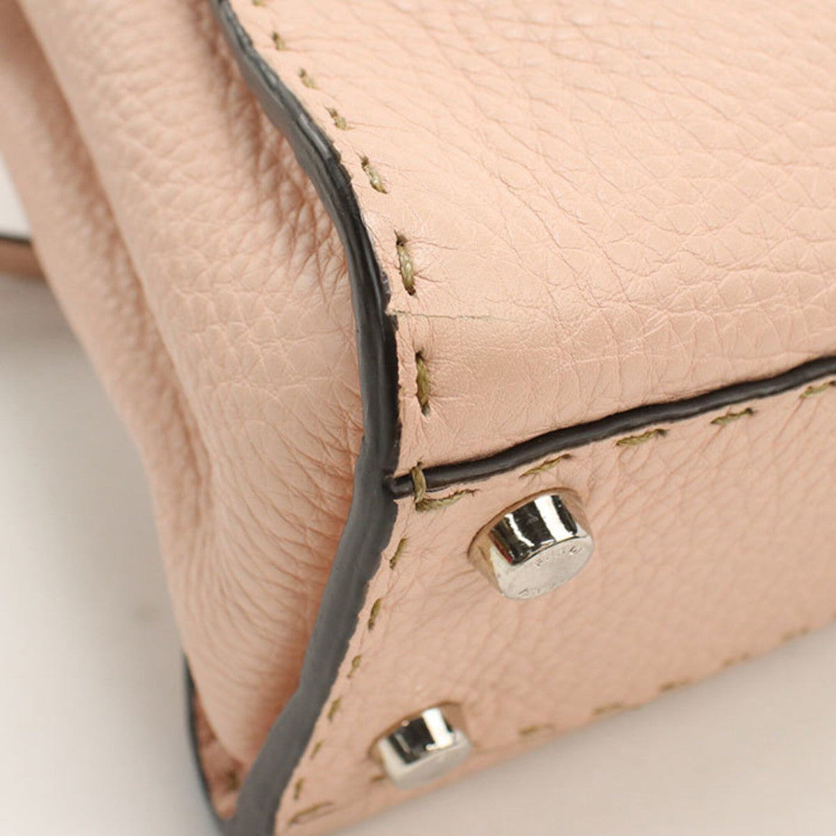 Fendi Pink Leather Handbag (Pre-Owned)