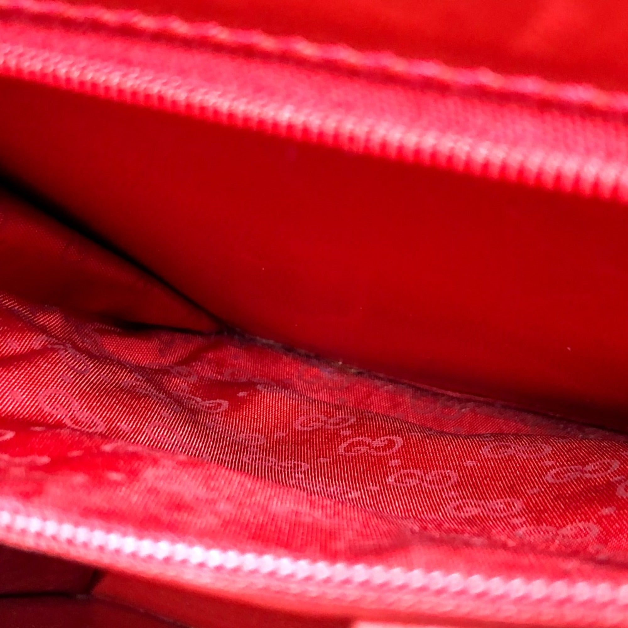 Gucci Red Other Shoulder Bag (Pre-Owned)