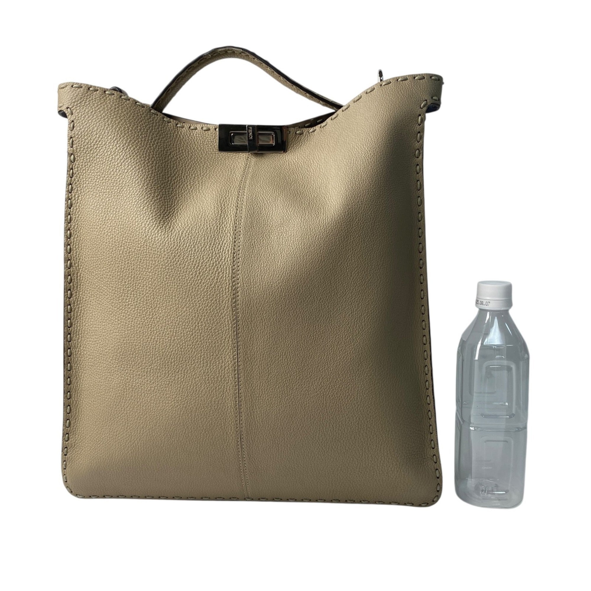 Fendi Beige Leather Shoulder Bag Tote Bag (Pre-Owned)
