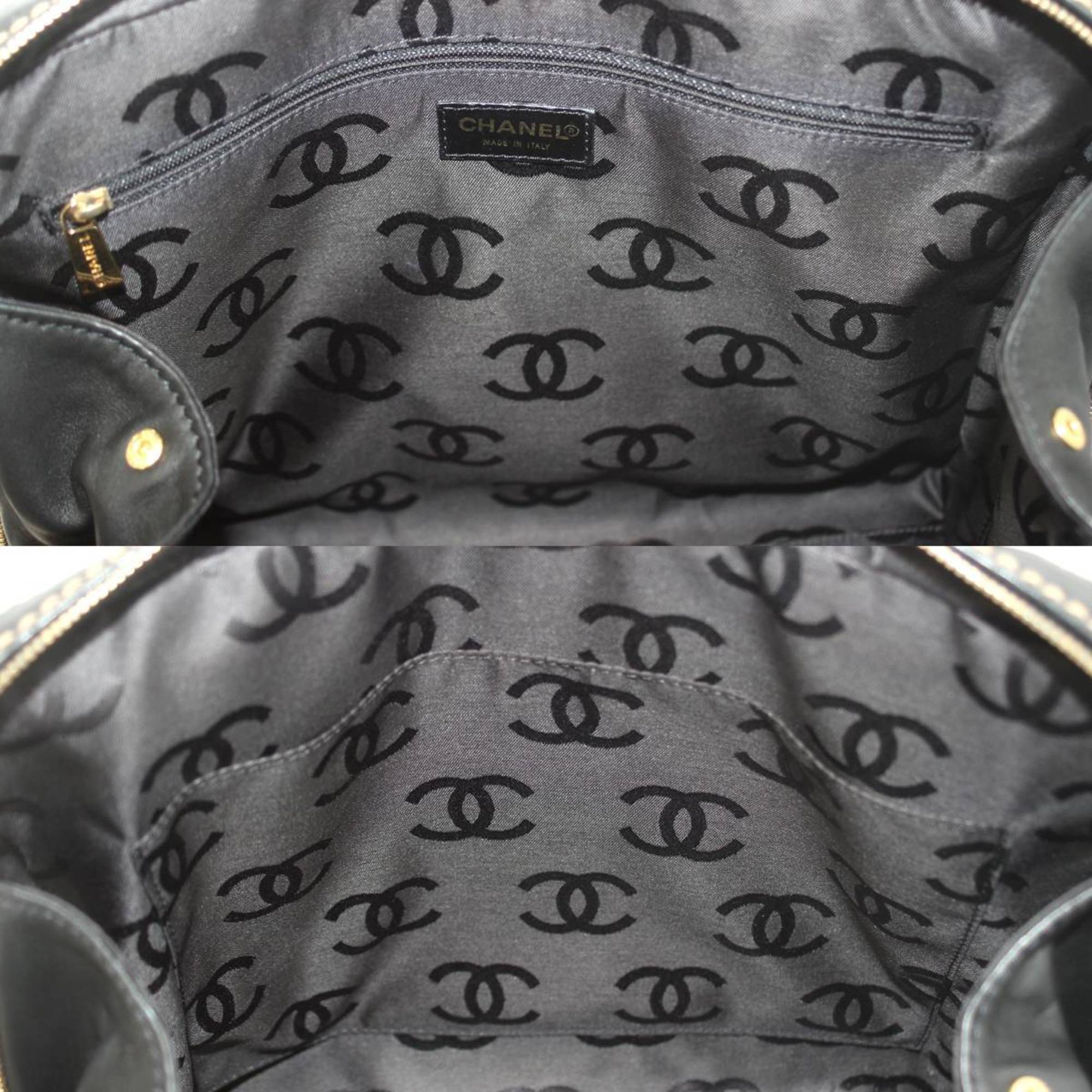 Chanel Wild Stitch Black Leather Handbag (Pre-Owned)