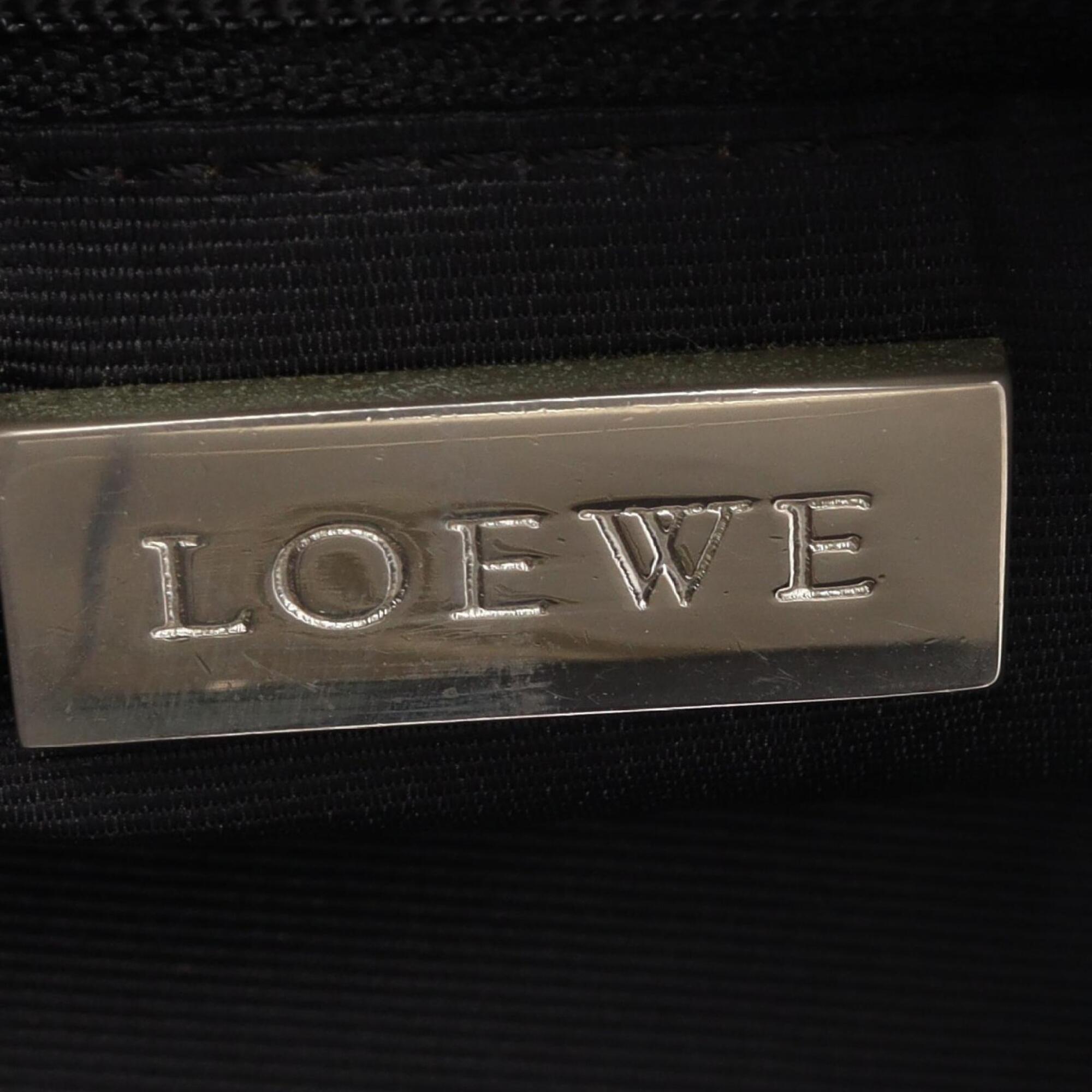 Loewe Black Leather Shoulder Bag (Pre-Owned)
