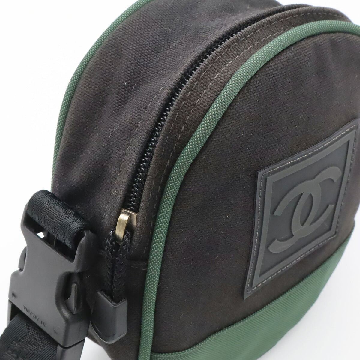 Chanel Sport Black Green Nylon Canvas Fanny Pack Handbag Pouch Shoulder Bag (Pre-Owned)