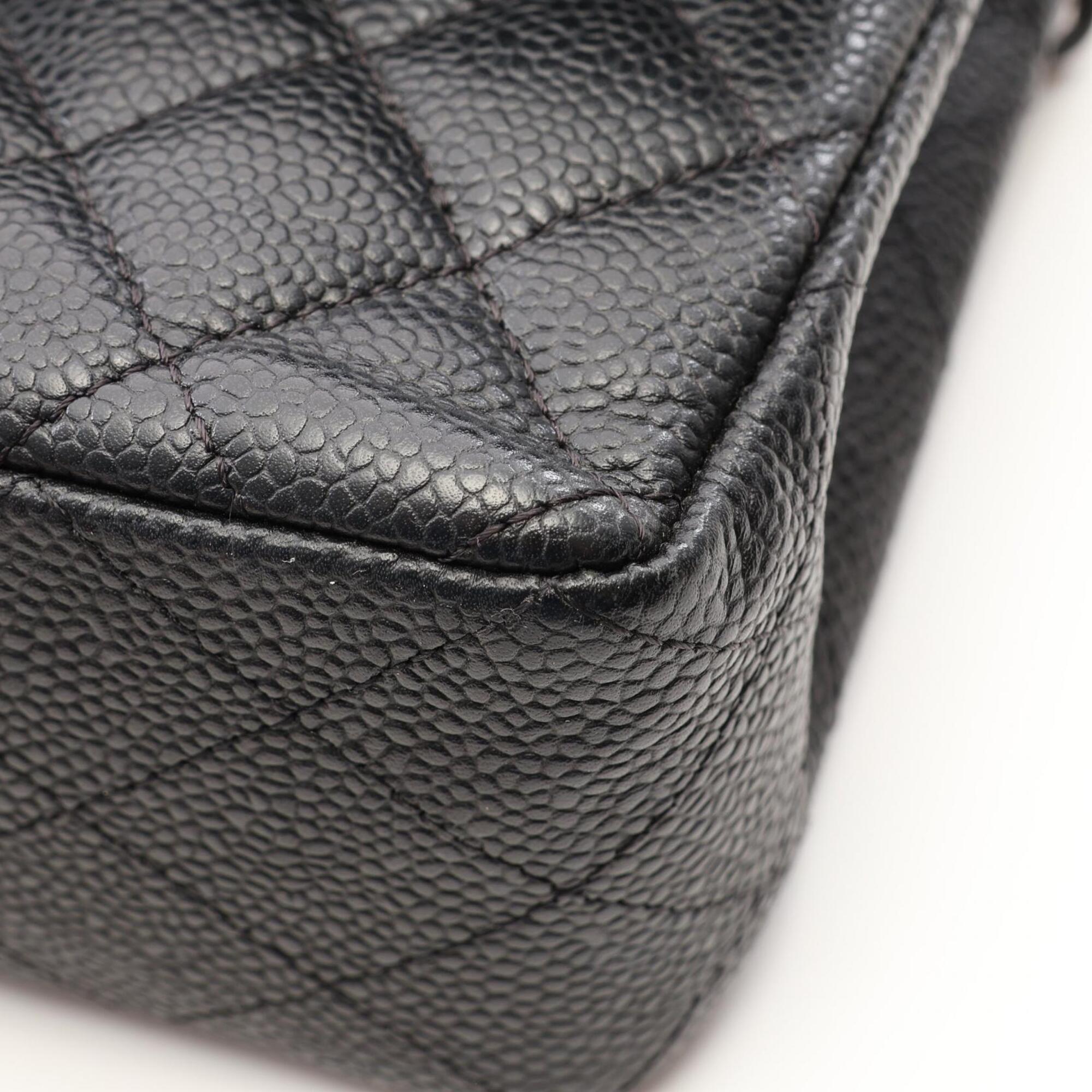 Chanel Black Grained Calfskin Handbag Shoulder Bag (Pre-Owned)