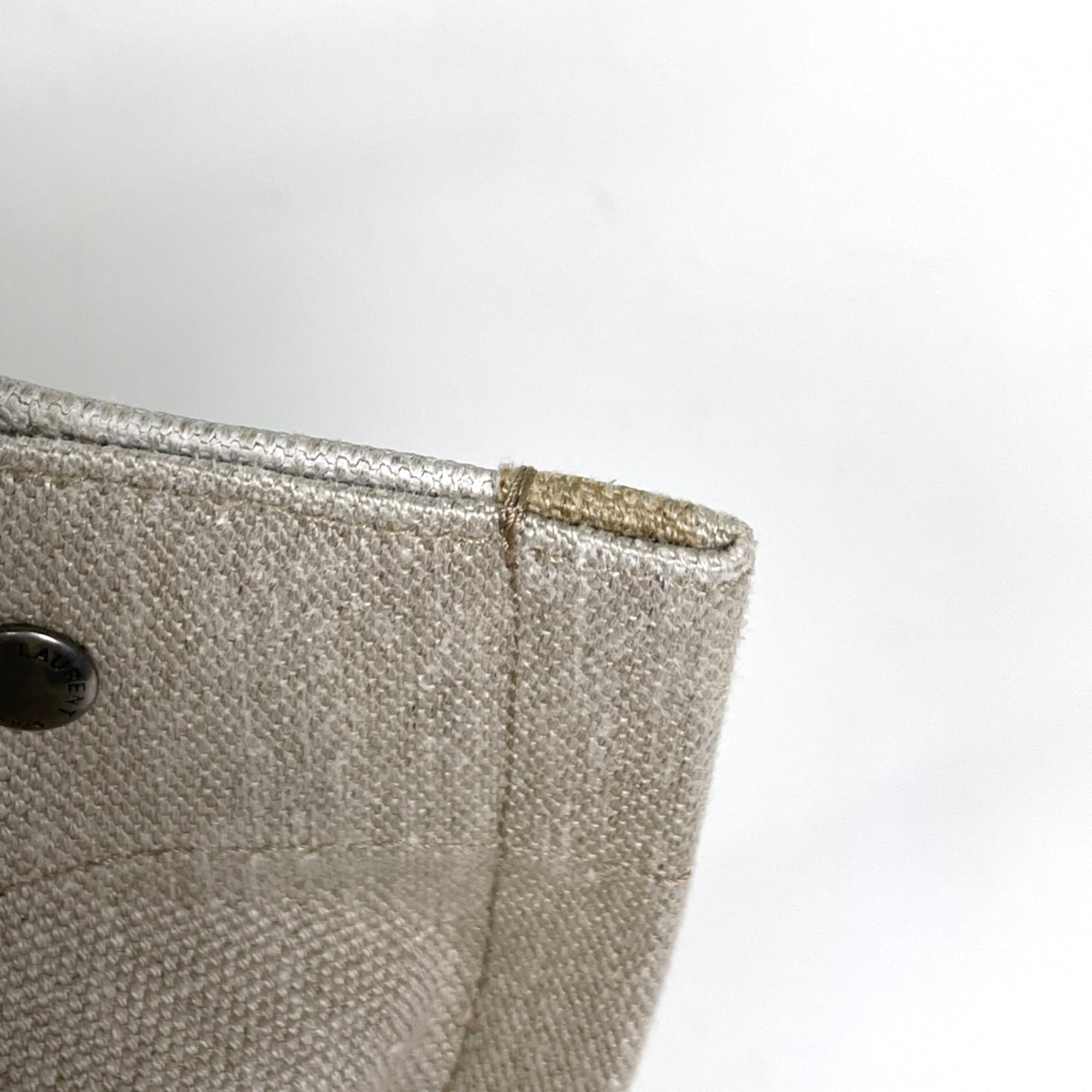Yves Saint Laurent Beige White Canvas Leather Tote Bag (Pre-Owned)