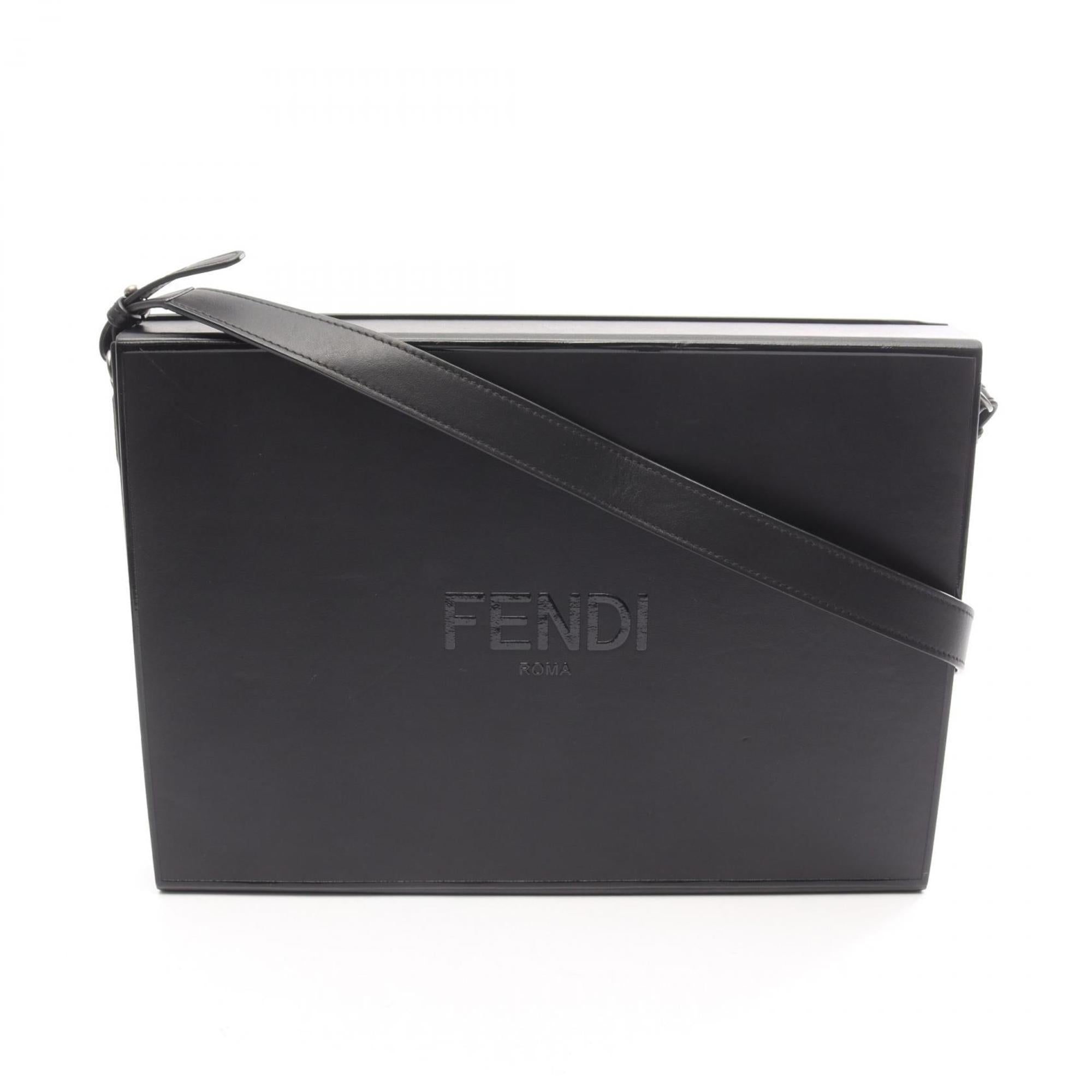 Fendi Black Leather Messenger Bag Shoulder Bag (Pre-Owned)