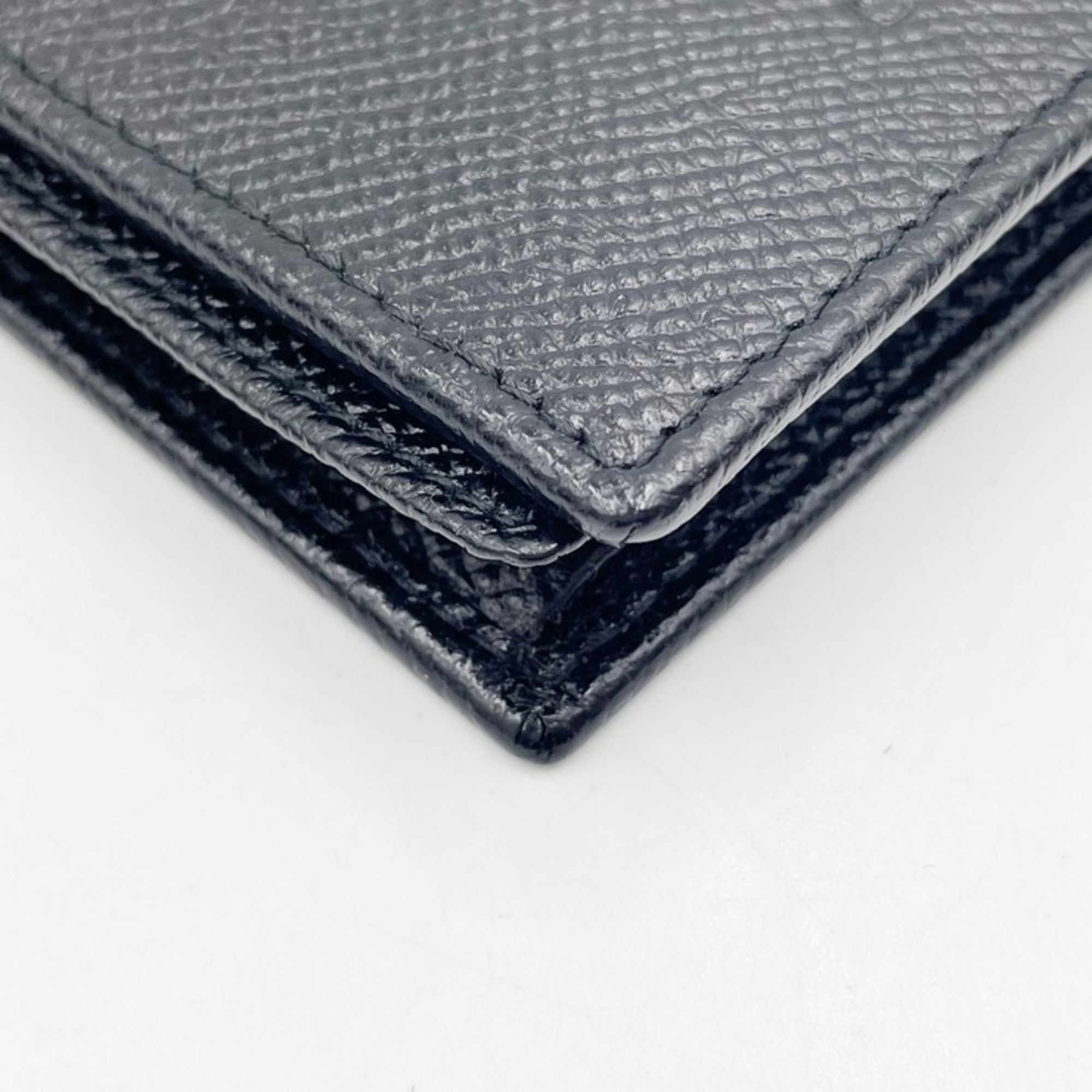Bvlgari Black Leather Long Wallet (Bi-Fold) (Pre-Owned)