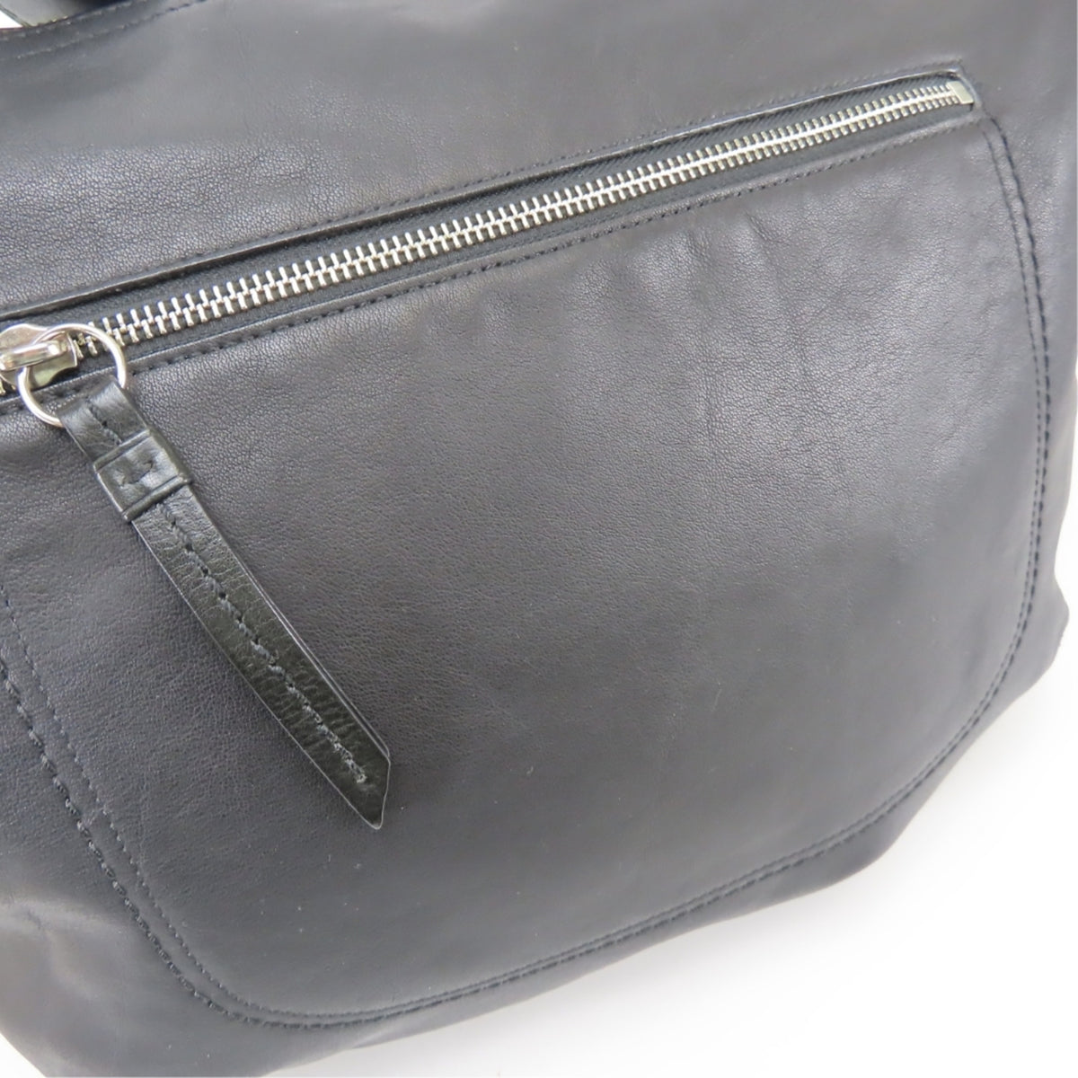 Coach Black Leather Shoulder Bag (Pre-Owned)