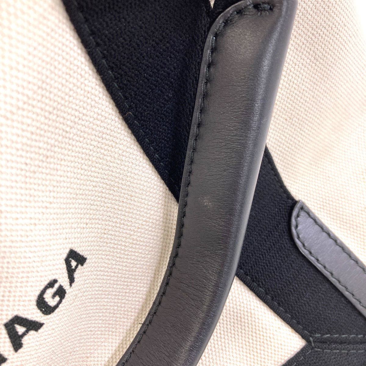 Balenciaga White Canvas Tote Bag (Pre-Owned)