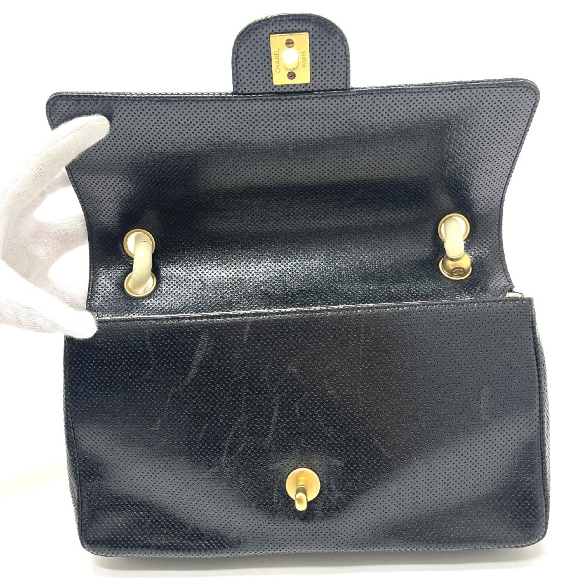 Chanel Black White Leather Handbag Shoulder Bag (Pre-Owned)