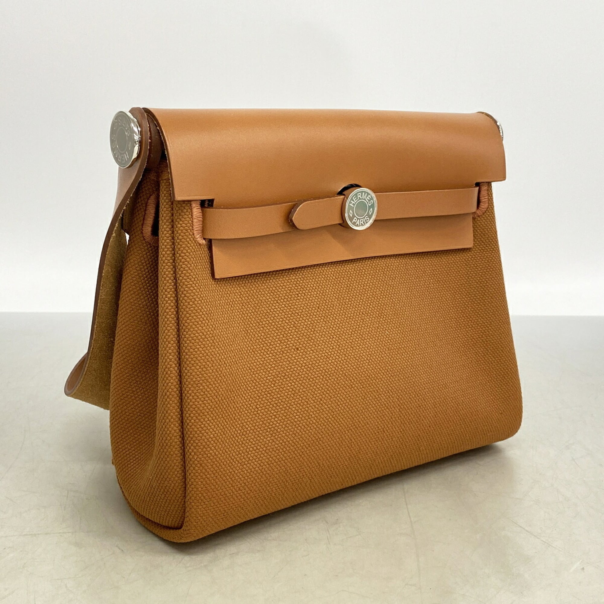 Hermes Brown Shoulder Bag (Pre-Owned)