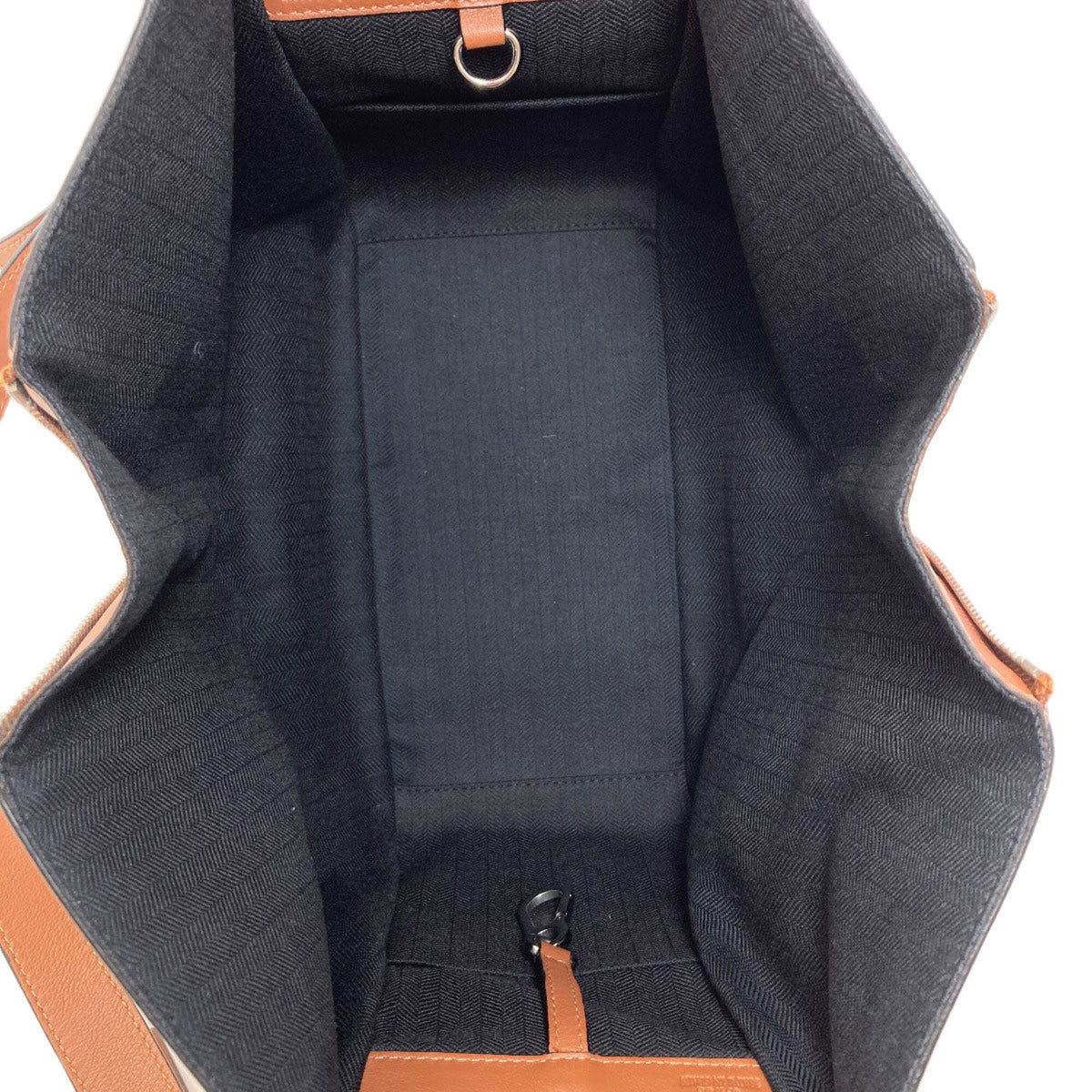 Loewe Brown Handbag (Pre-Owned)