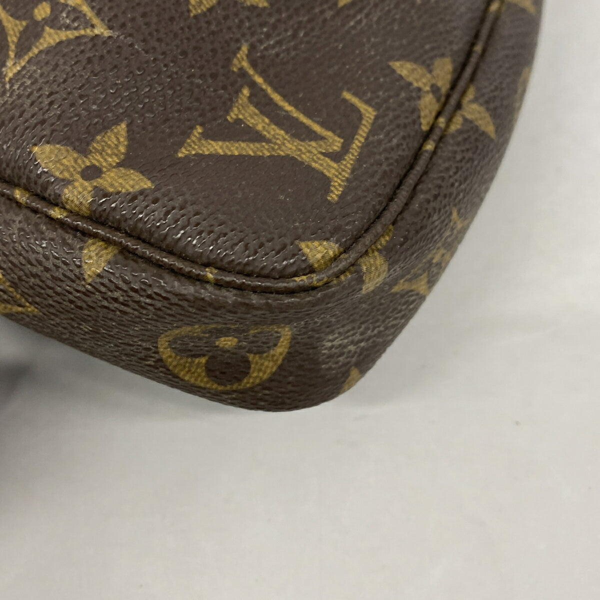 Louis Vuitton Brown Pouch (Pre-Owned)