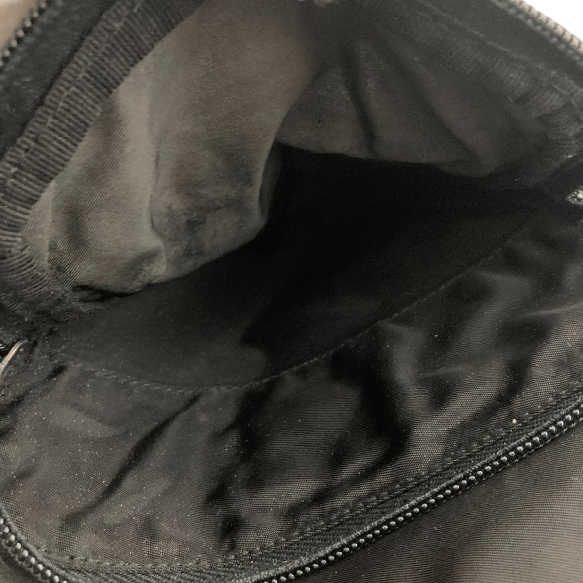 Prada Black Nylon Shoulder Bag (Pre-Owned)