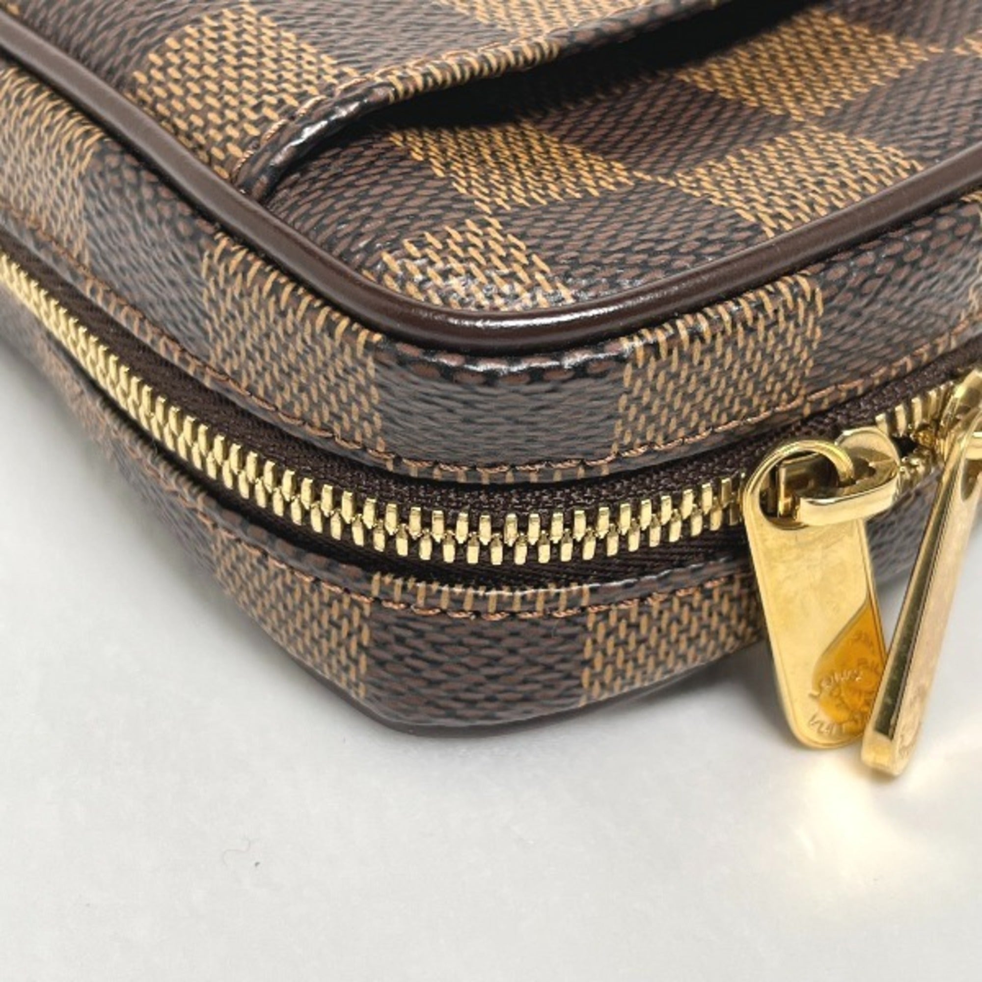 Louis Vuitton Brown Damier Canvas Pouch (Pre-Owned)