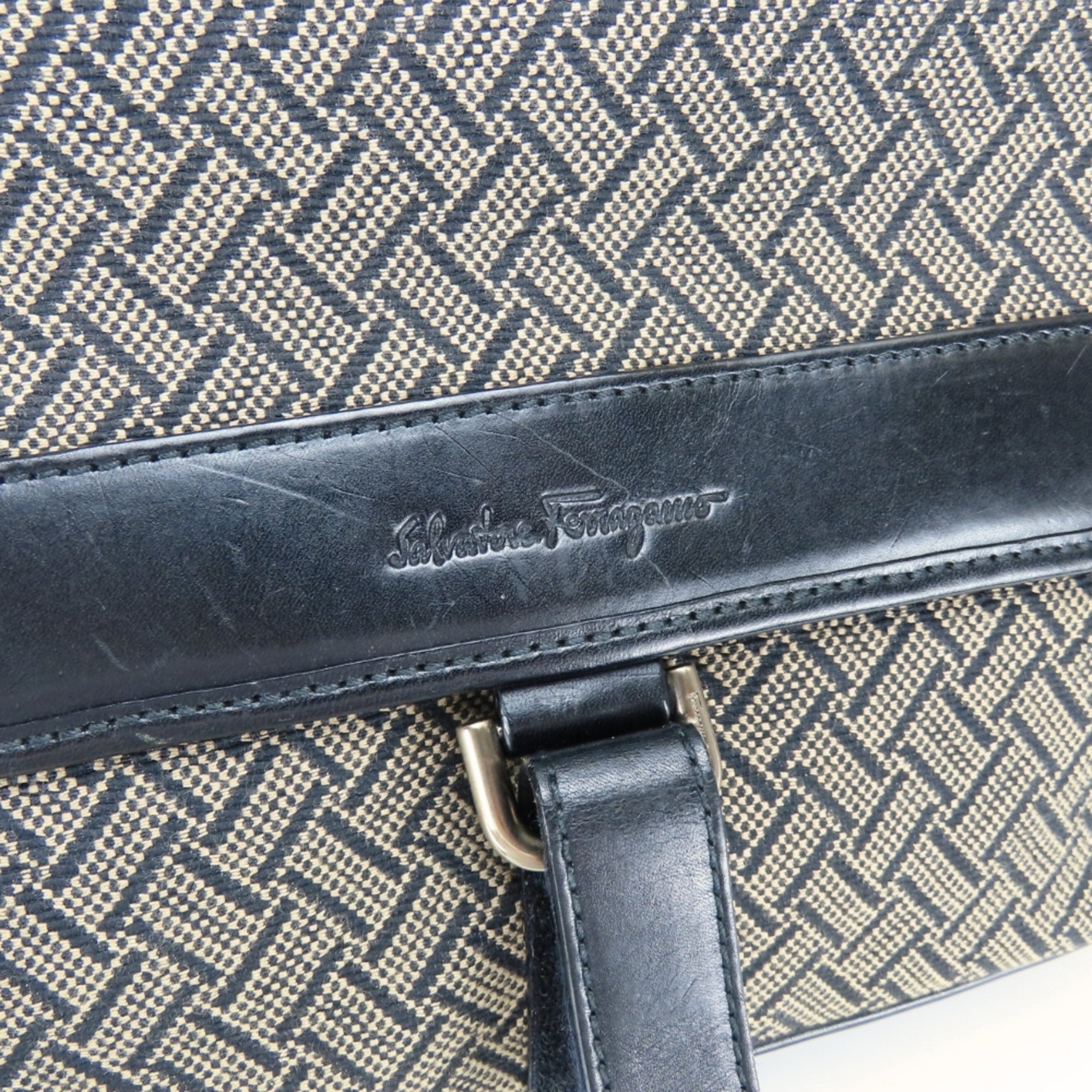 Salvatore Ferragamo Beige Black Canvas Leather Shoulder Bag (Pre-Owned)