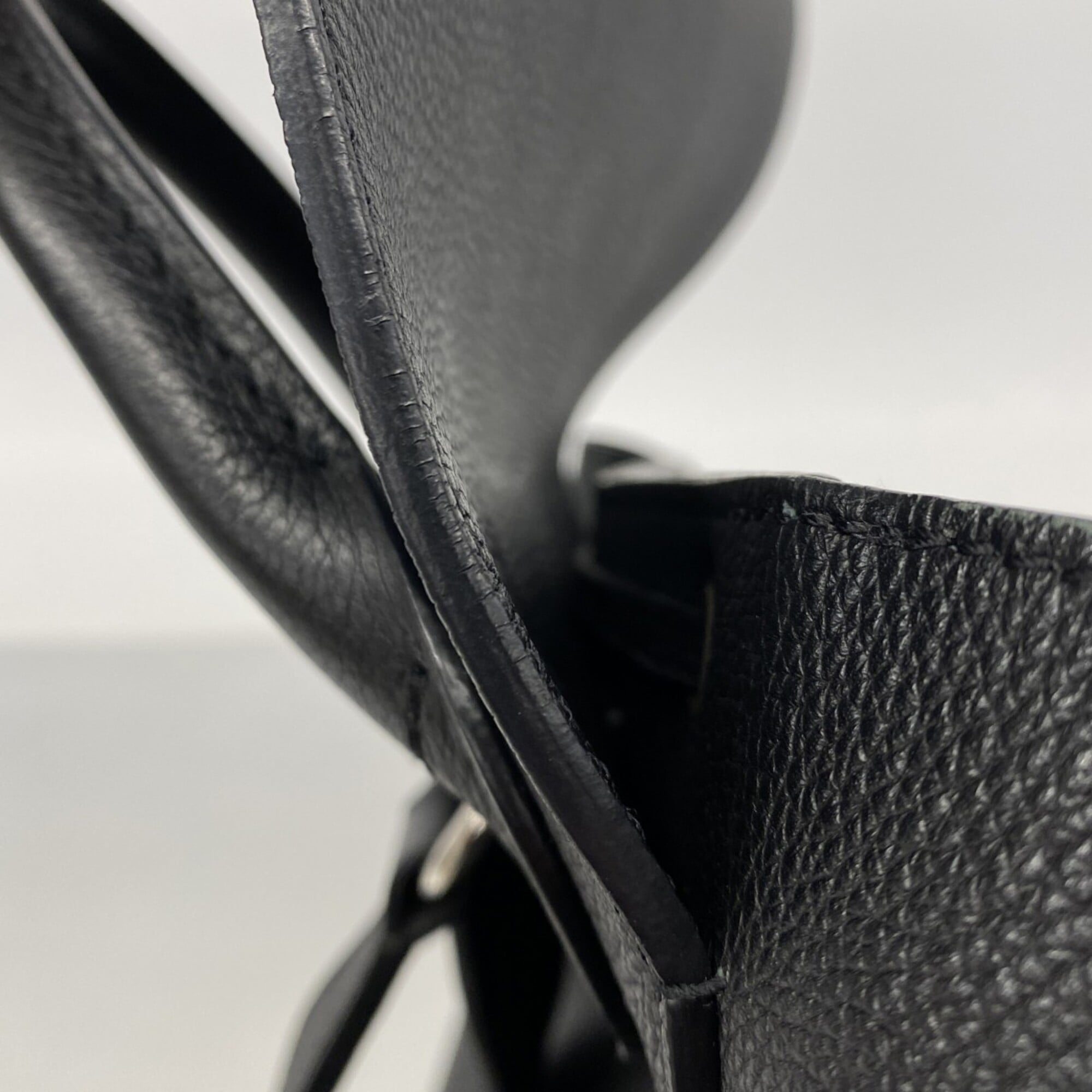 Louis Vuitton Noir Backpack (Pre-Owned)
