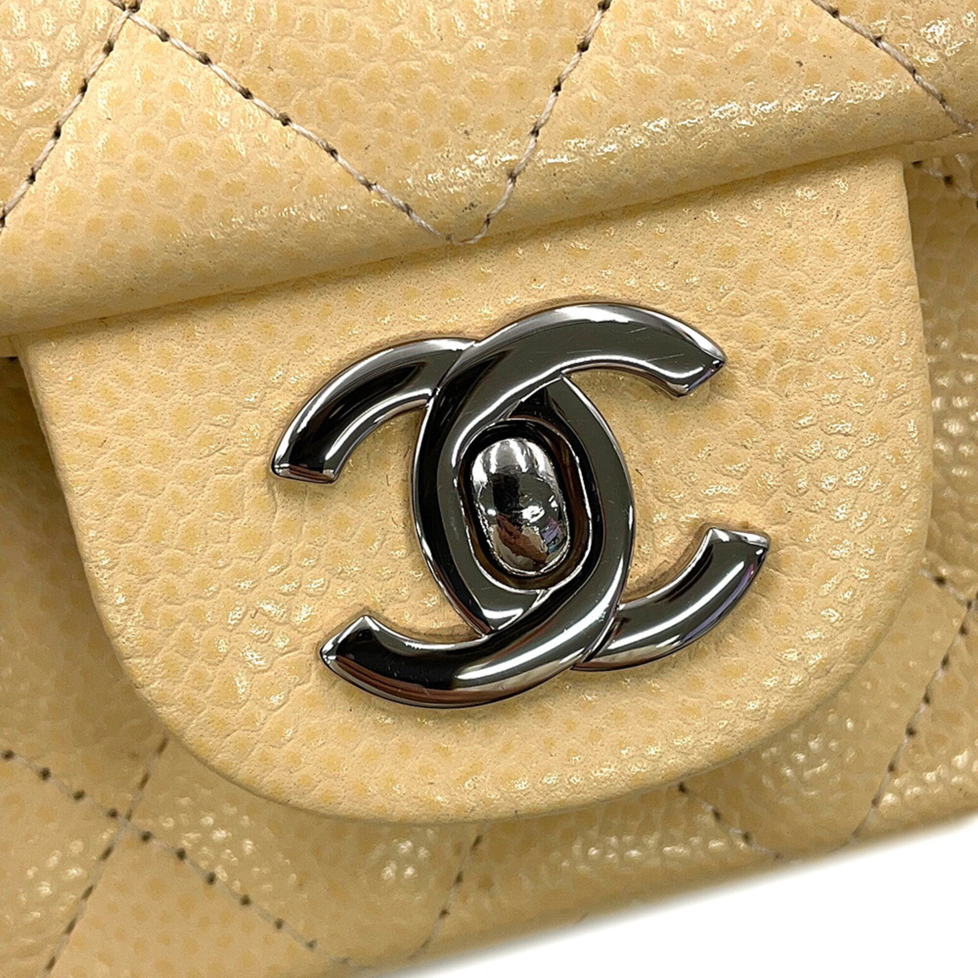 Chanel Matelasse Beige Grained Calfskin Handbag Shoulder Bag (Pre-Owned)