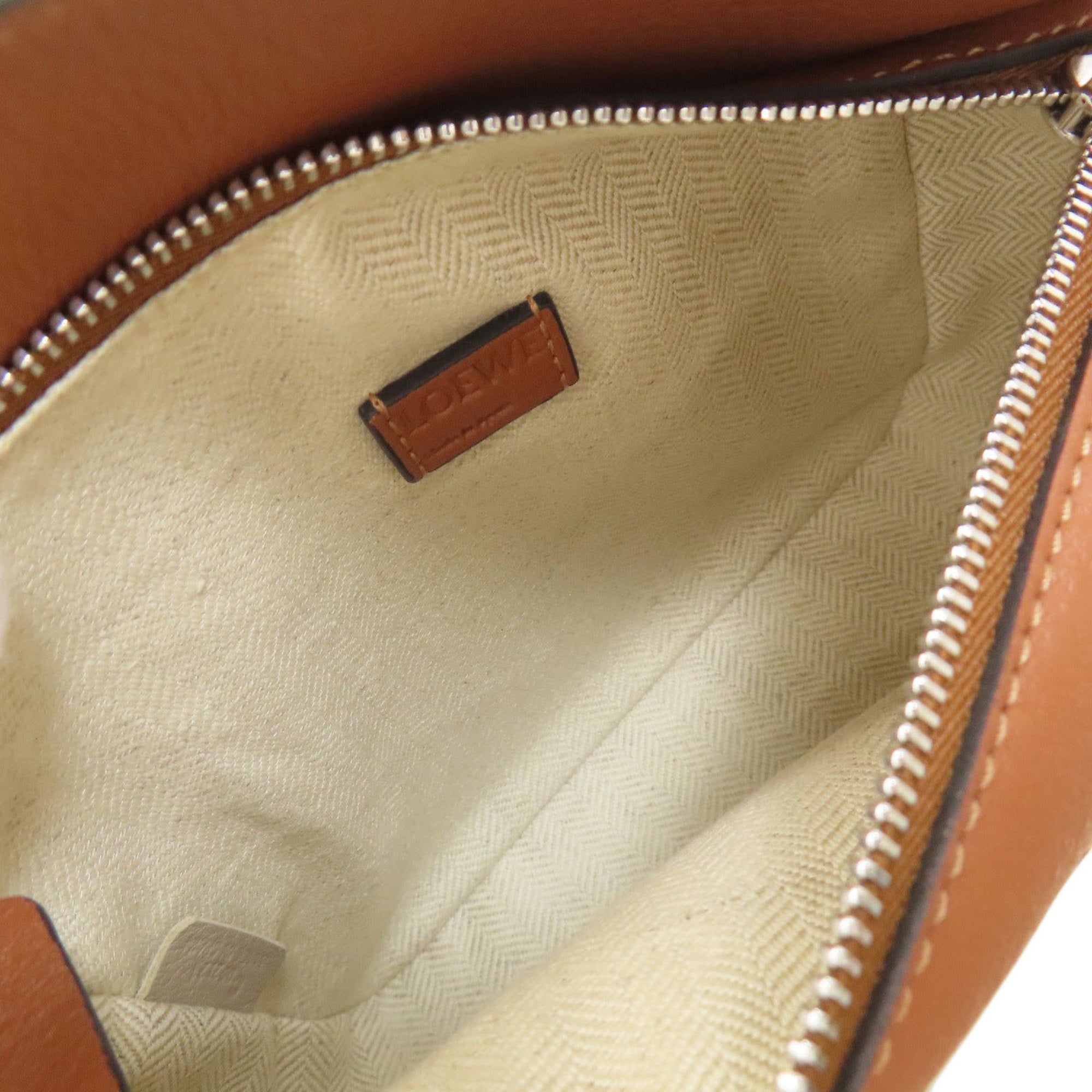 Loewe Brown Leather Handbag (Pre-Owned)