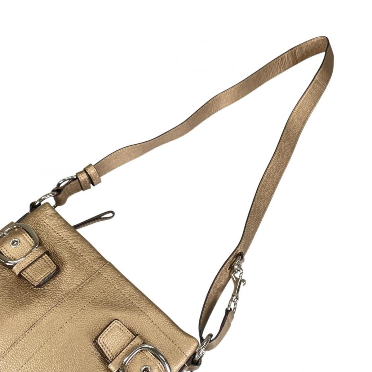Coach Gold Leather Shoulder Bag (Pre-Owned)