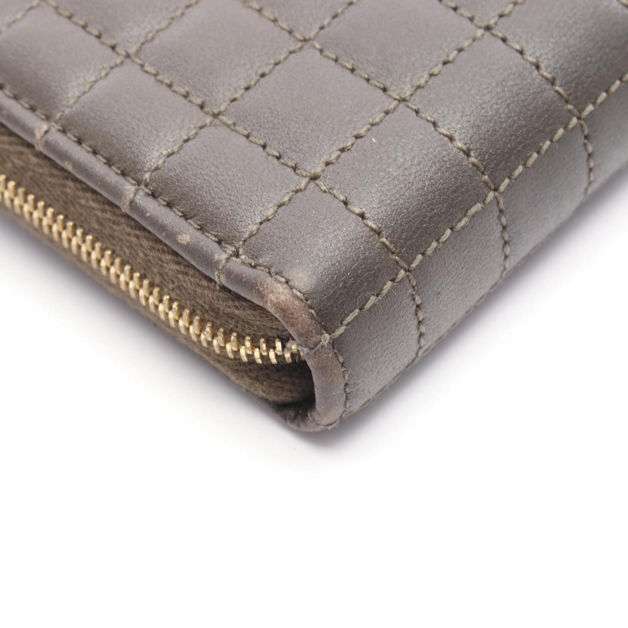 Celine Khaki Leather Long Wallet (Bi-Fold) (Pre-Owned)