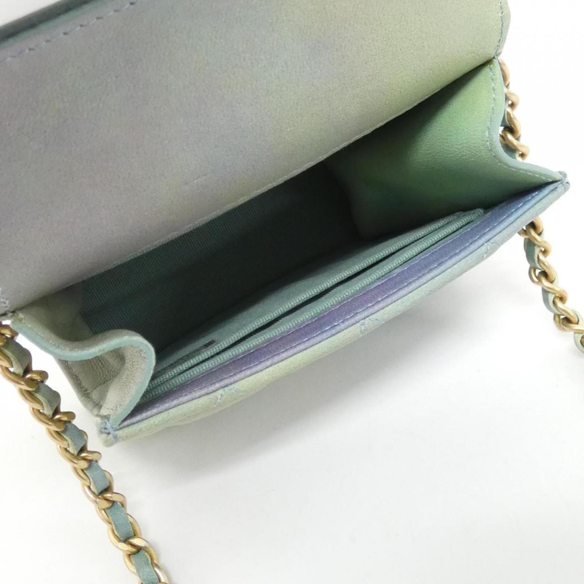 Chanel Green Leather Shoulder Bag (Pre-Owned)