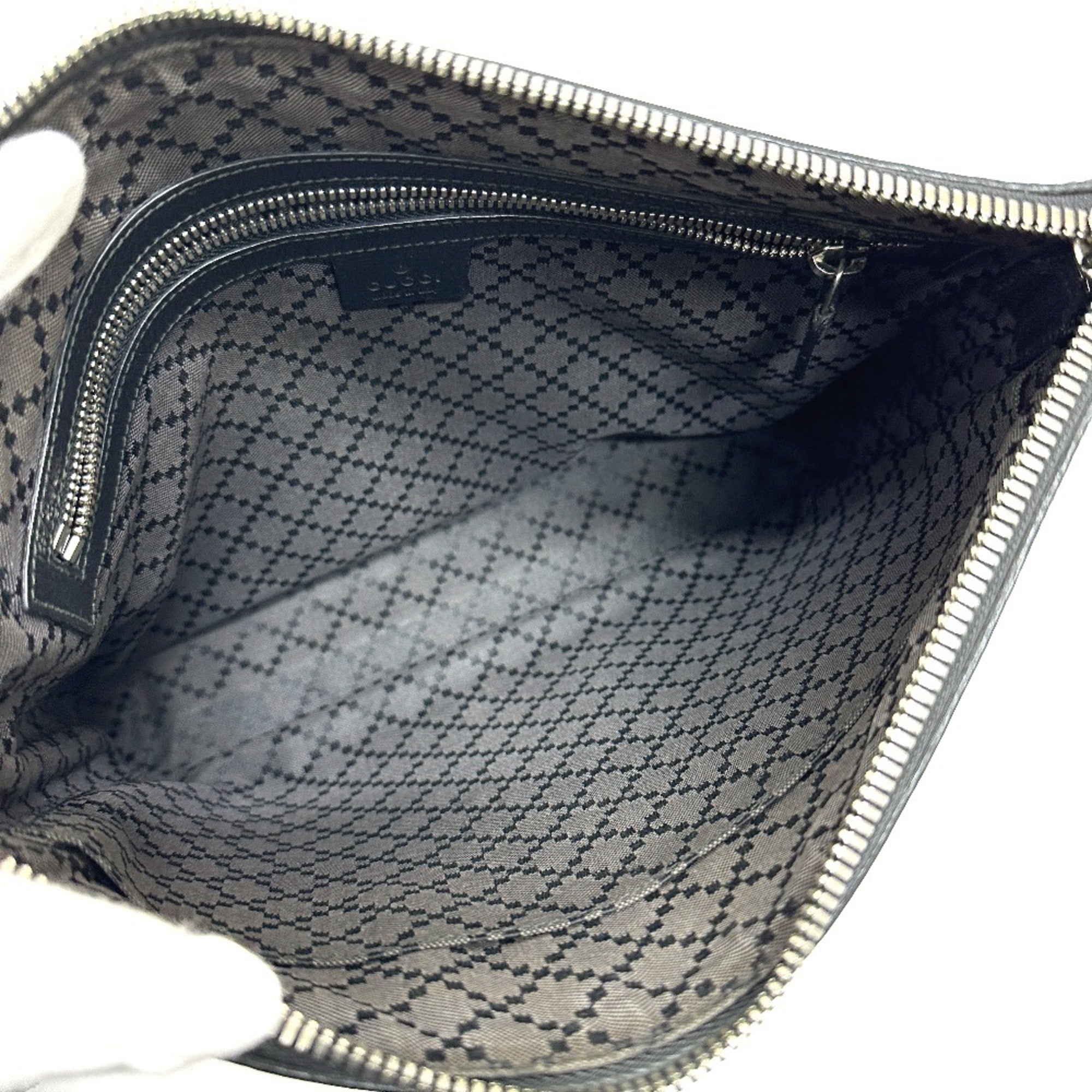 Gucci Black Leather Clutch Bag (Pre-Owned)